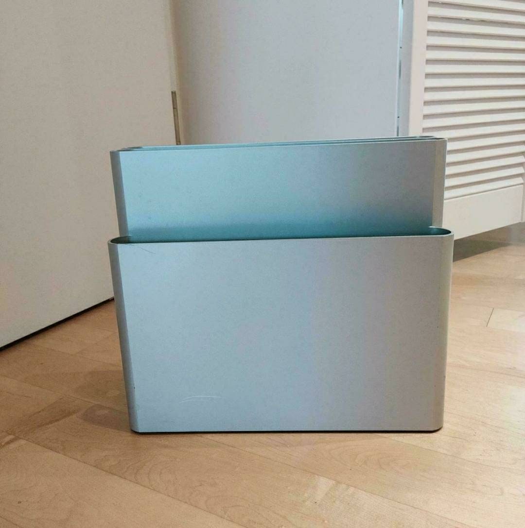 Mid-Century Modern Black Magazine Rack with 4 Compartments by Giotto Stoppino for Kartell, 1970s model 4676 made in italy
