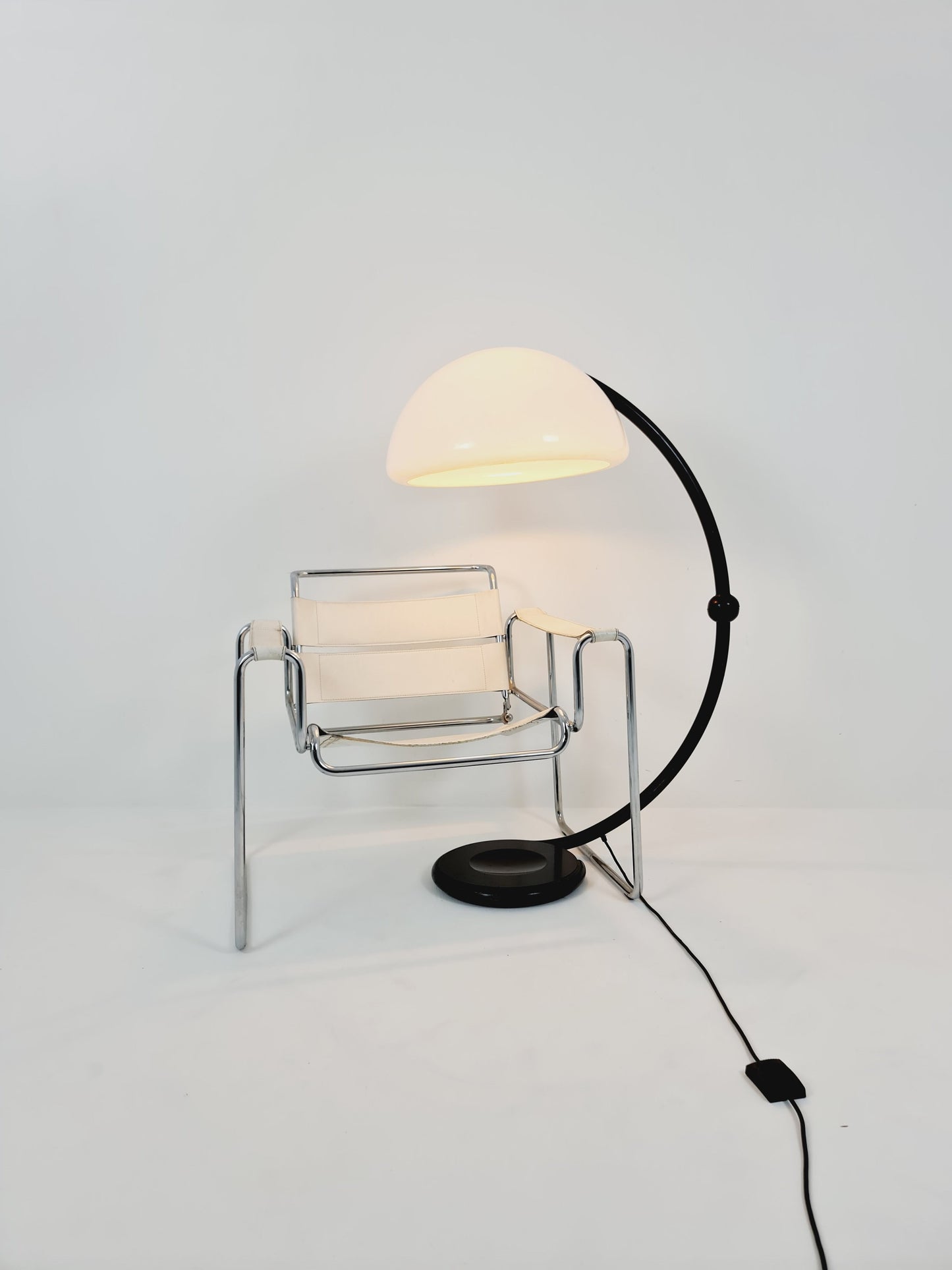 Mid-Century Italian Space Age Serpentine Floor Lamp by Elio Martinelli for Martinelli Luce, 1970s