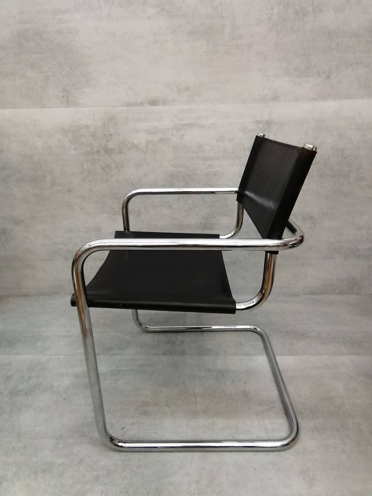 1 von 2 Vintage Model S34 black Saddle Leather Dining Chairs by Mart Stam & Marcel Breuer 1980s