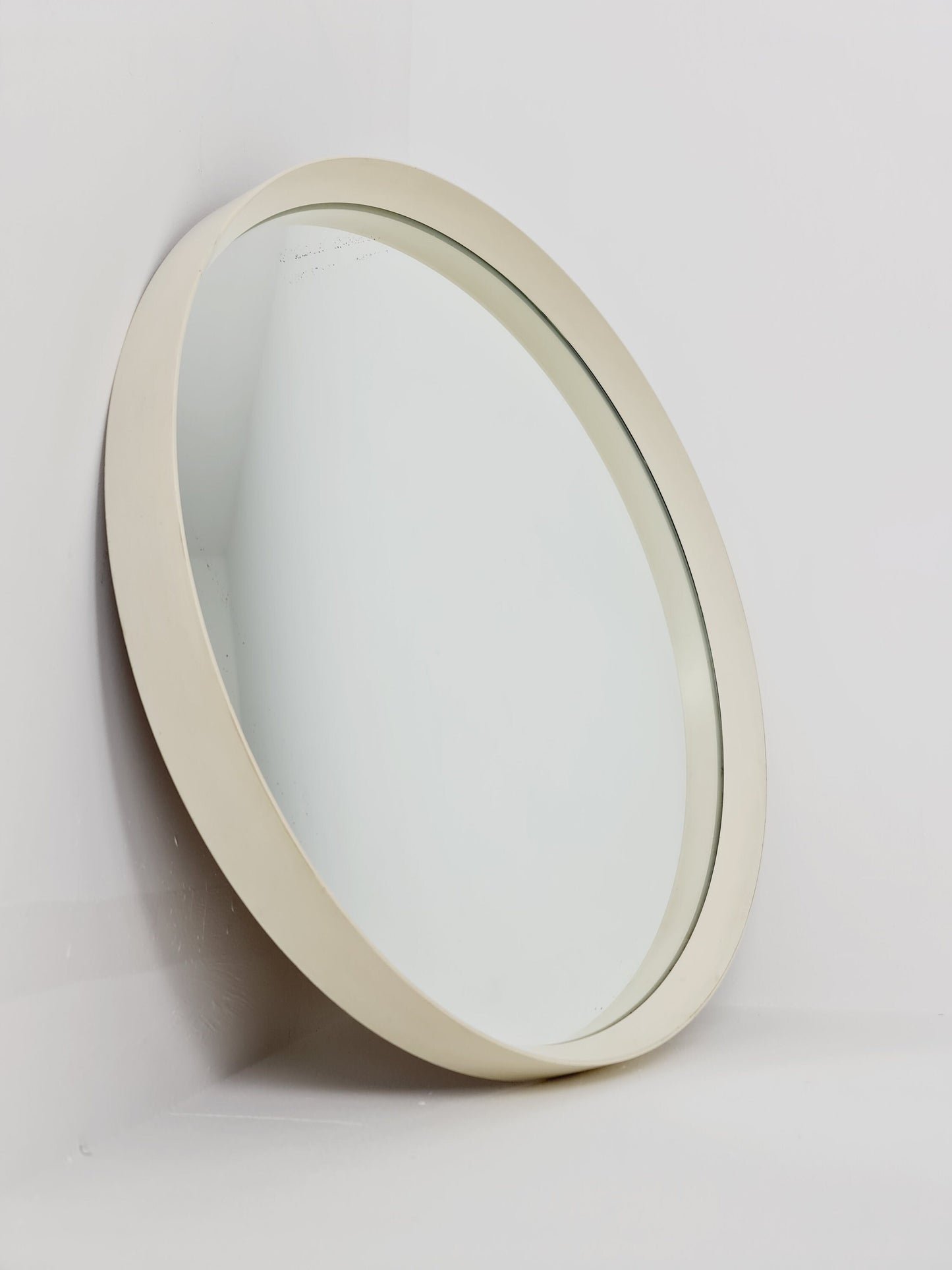 Round space age retro plastic white mirror By Schönbuch, 1970s