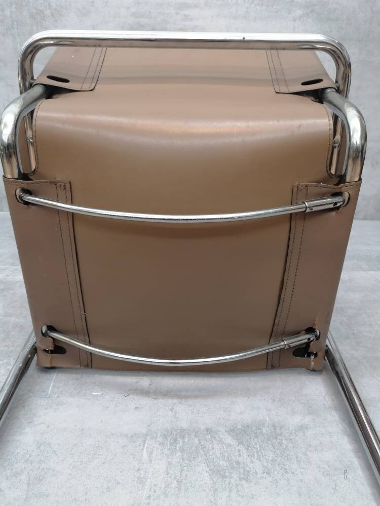 Matteo Grassi visitor chair in cream leather 1970s