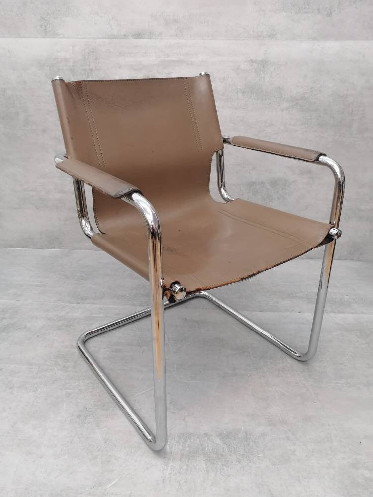 Matteo Grassi visitor chair in cream leather 1970s