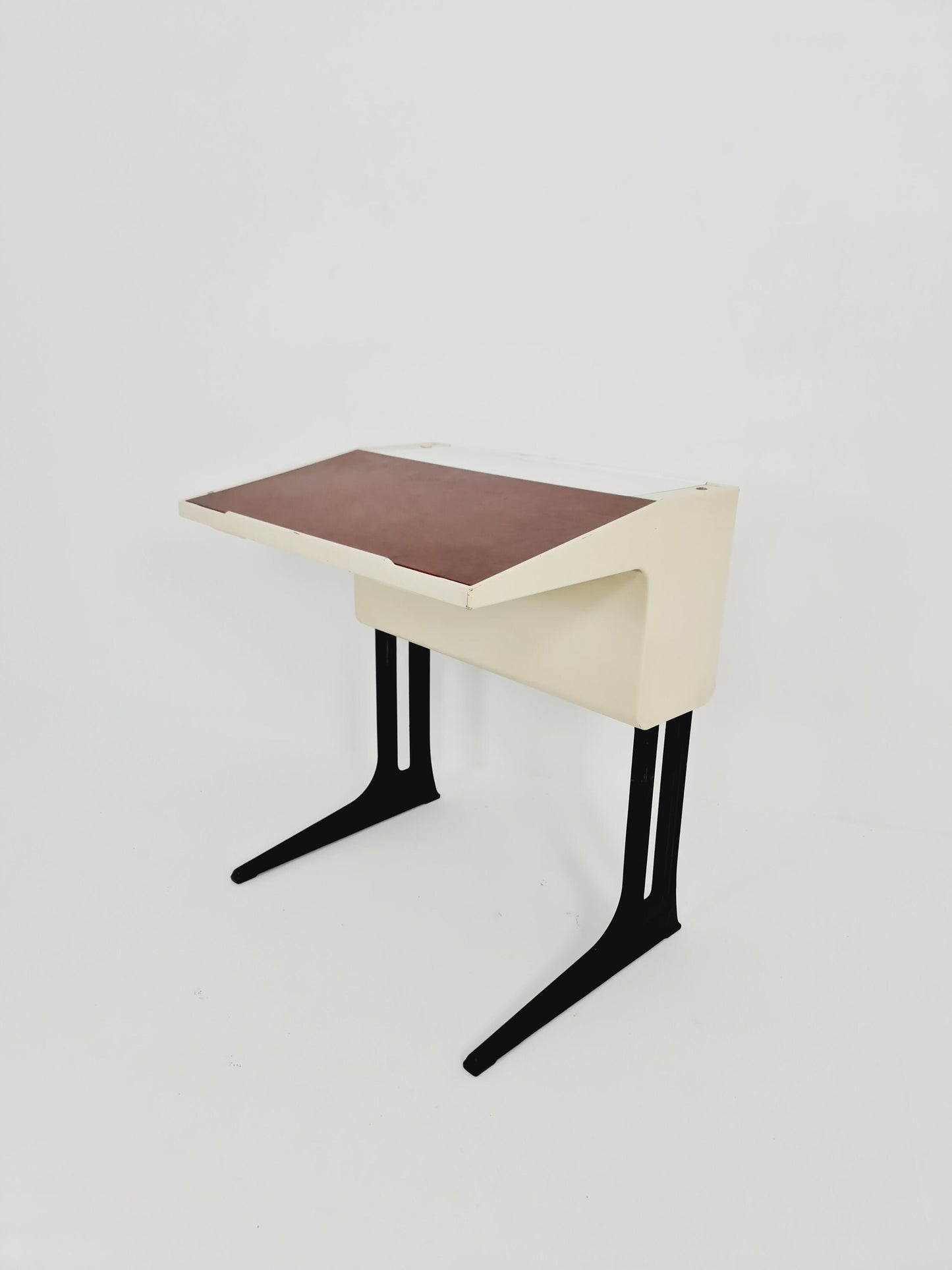 Rare Space Age vintage German Desk by Luigi Colani - Flototto - with chair 1970s
