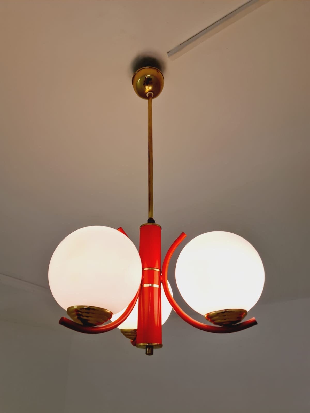 Space Age Ceiling lamp/ Pendant lamp by Richard Essig Sputnik Atom, red and white 1970s