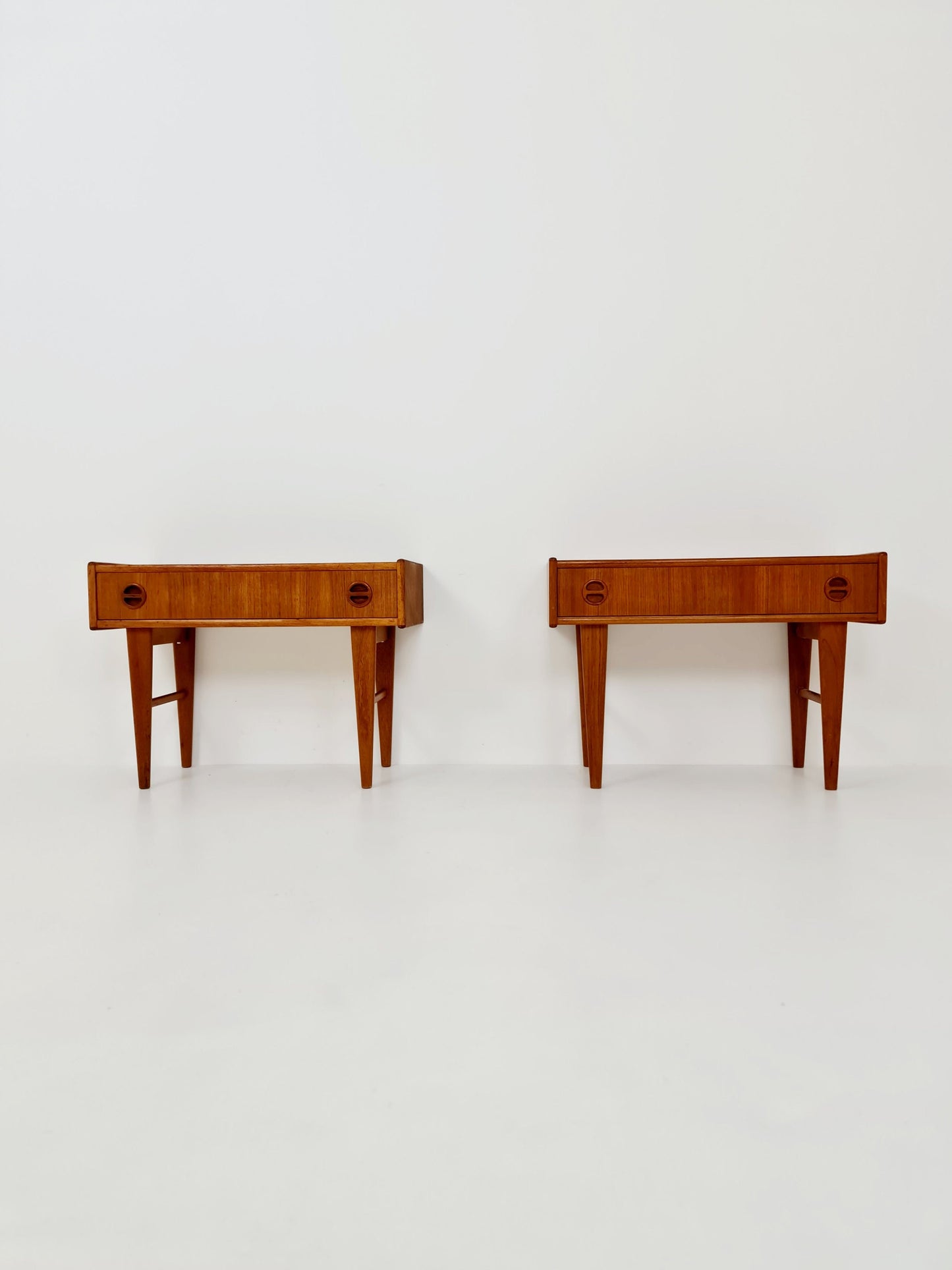 Pair Midcentury Carlström & Co Teak Vintage Side table/ Bedside table/ Night stand straight from the sixties