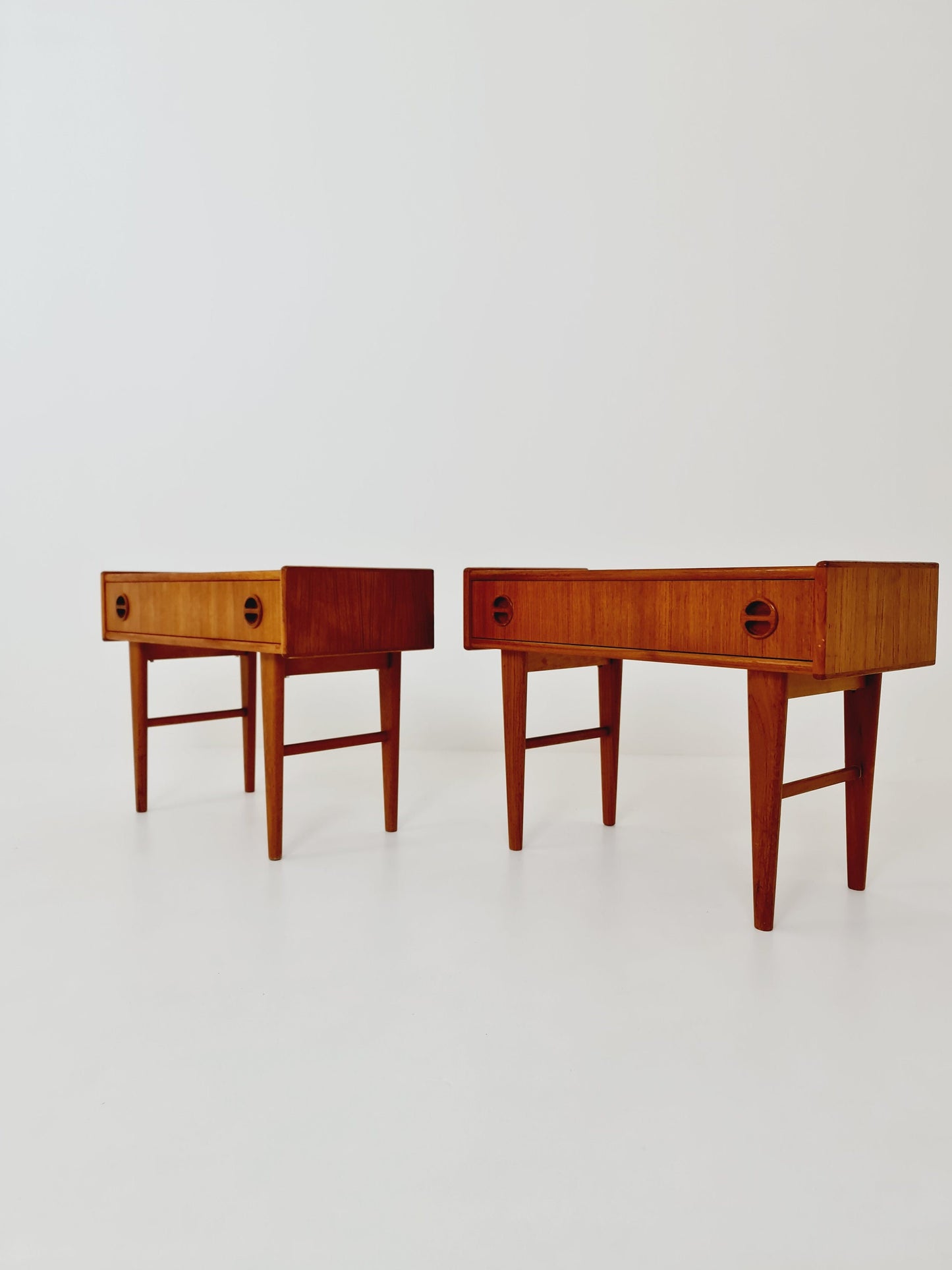 Pair Midcentury Carlström & Co Teak Vintage Side table/ Bedside table/ Night stand straight from the sixties