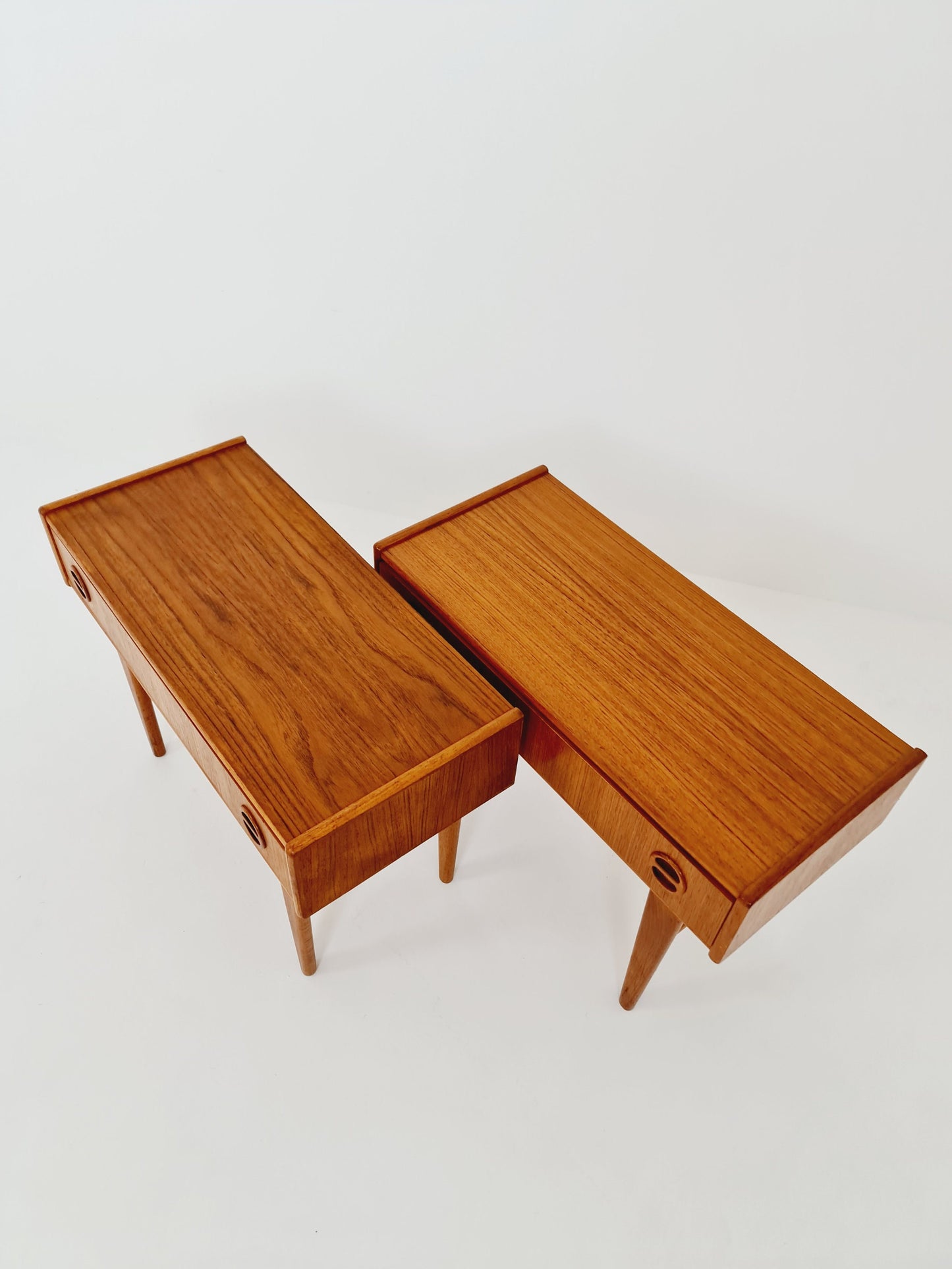Pair Midcentury Carlström & Co Teak Vintage Side table/ Bedside table/ Night stand straight from the sixties