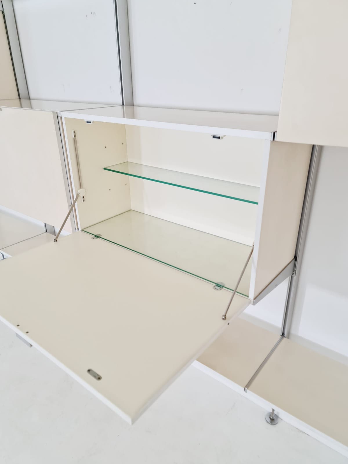 Rare Free standing Modular George Nelson Wall Unit Bookcase, Herman Miller International collection "Vitra", 1960s