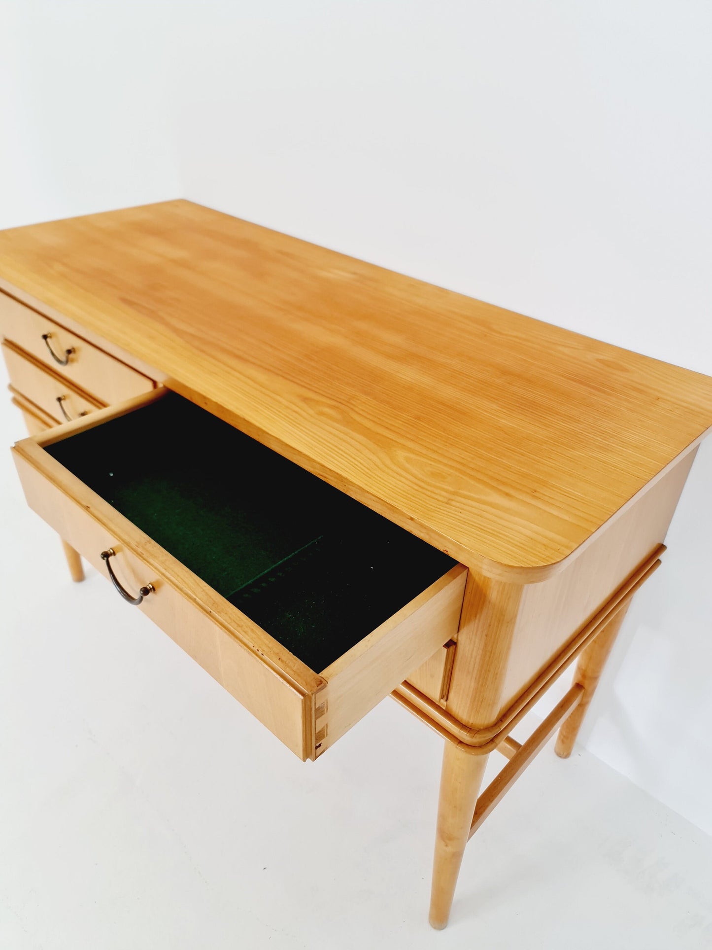 Midcentury German vintage oak & ash chest of drawers/ sideboard By FH Möbel Fabrik, 1960s