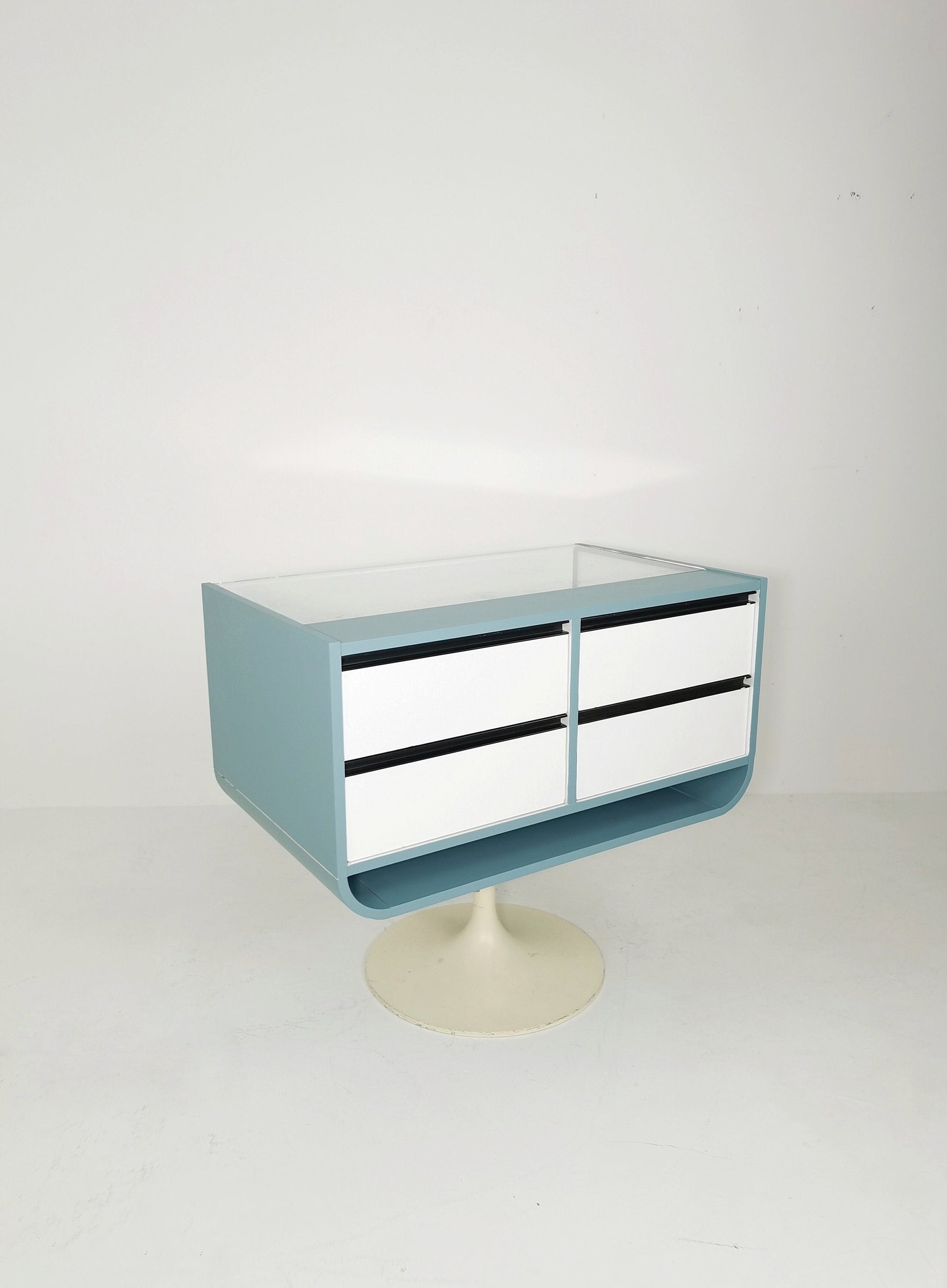 Space Age mid century Tulip show case drawers with glass front 1970s