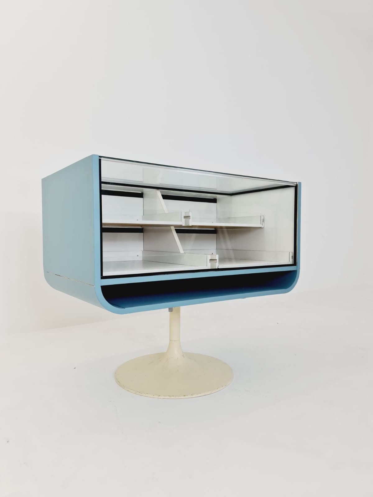 Space Age mid century Tulip show case drawers with glass front 1970s