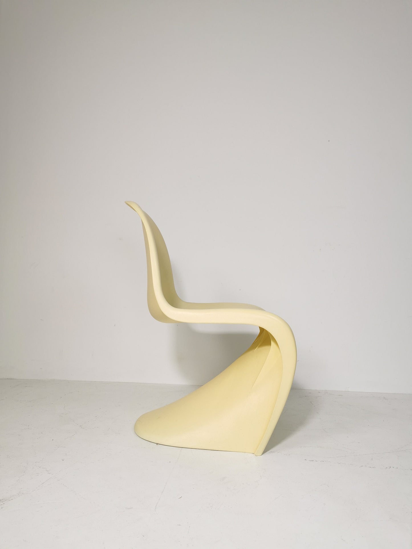 1 of 4 Verner Panton chairs in beige fiberglass, second edition 1970s