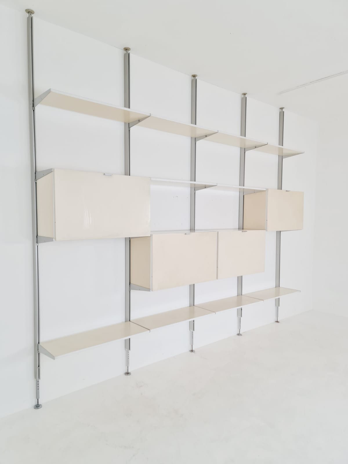 Rare Free standing Modular George Nelson Wall Unit Bookcase, Herman Miller International collection "Vitra", 1960s
