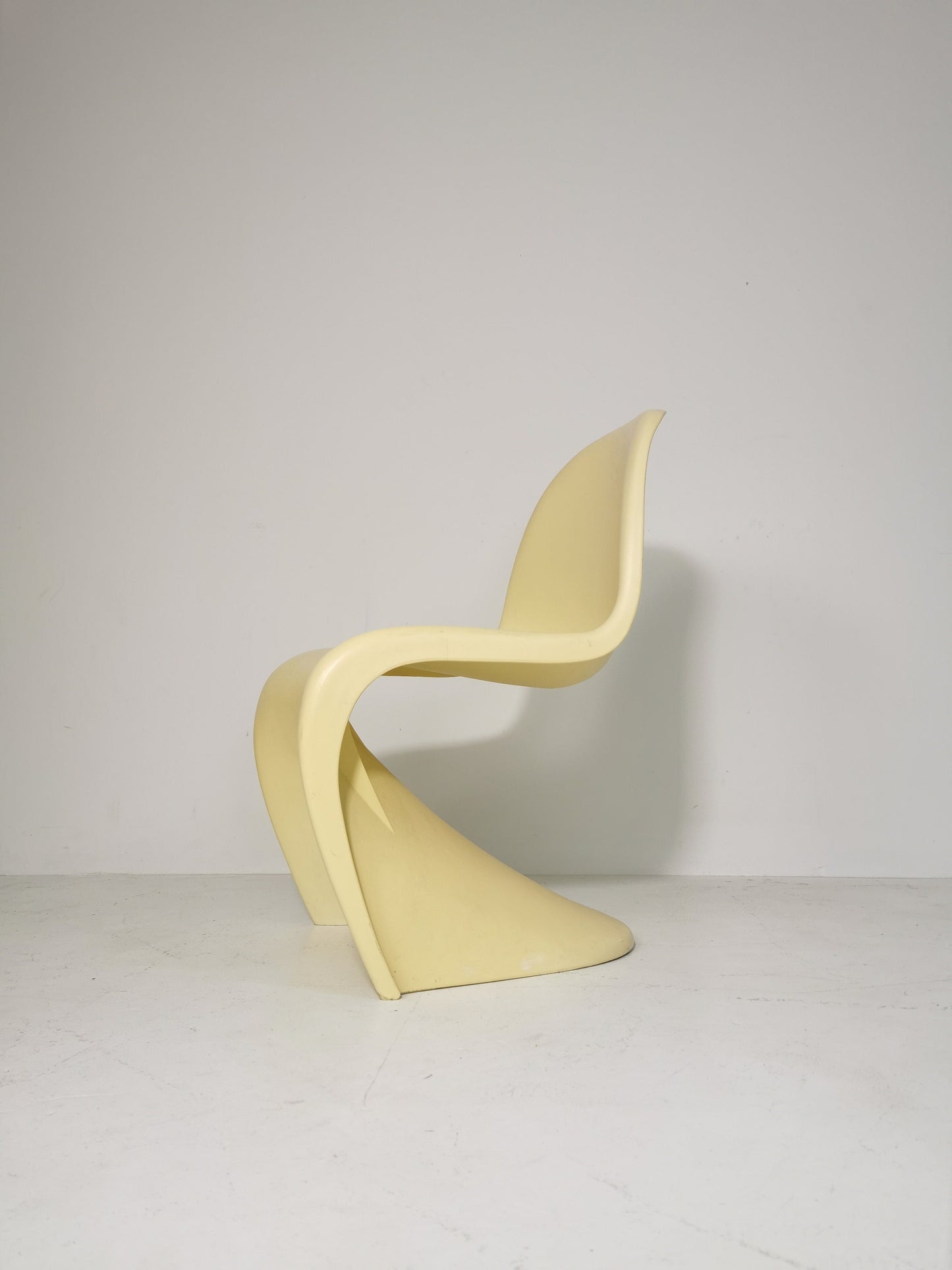 1 of 4 Verner Panton chairs in beige fiberglass, second edition 1970s