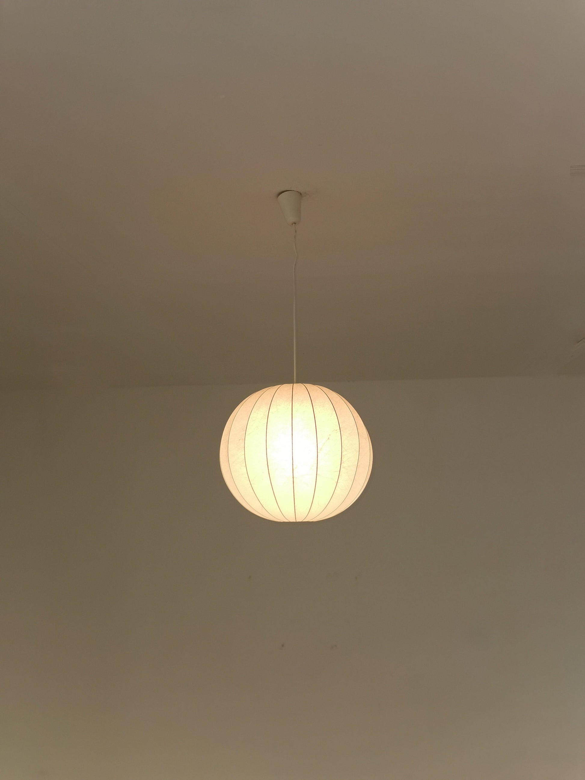 Extra large Cocoon Big Ball ceiling lamp in very good original vintage condition