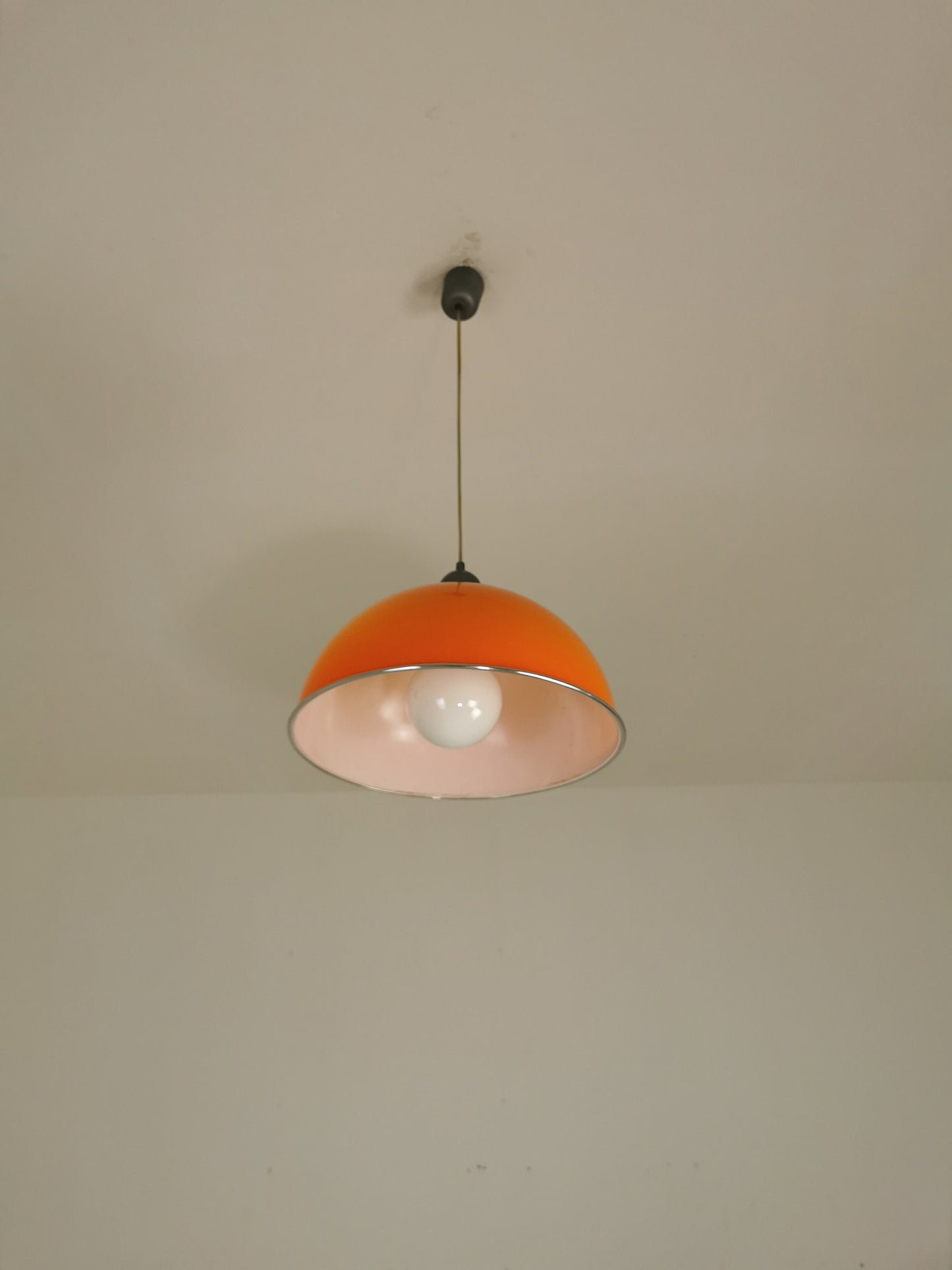 Vintage \Space Age Orange hanging lamp 1970.