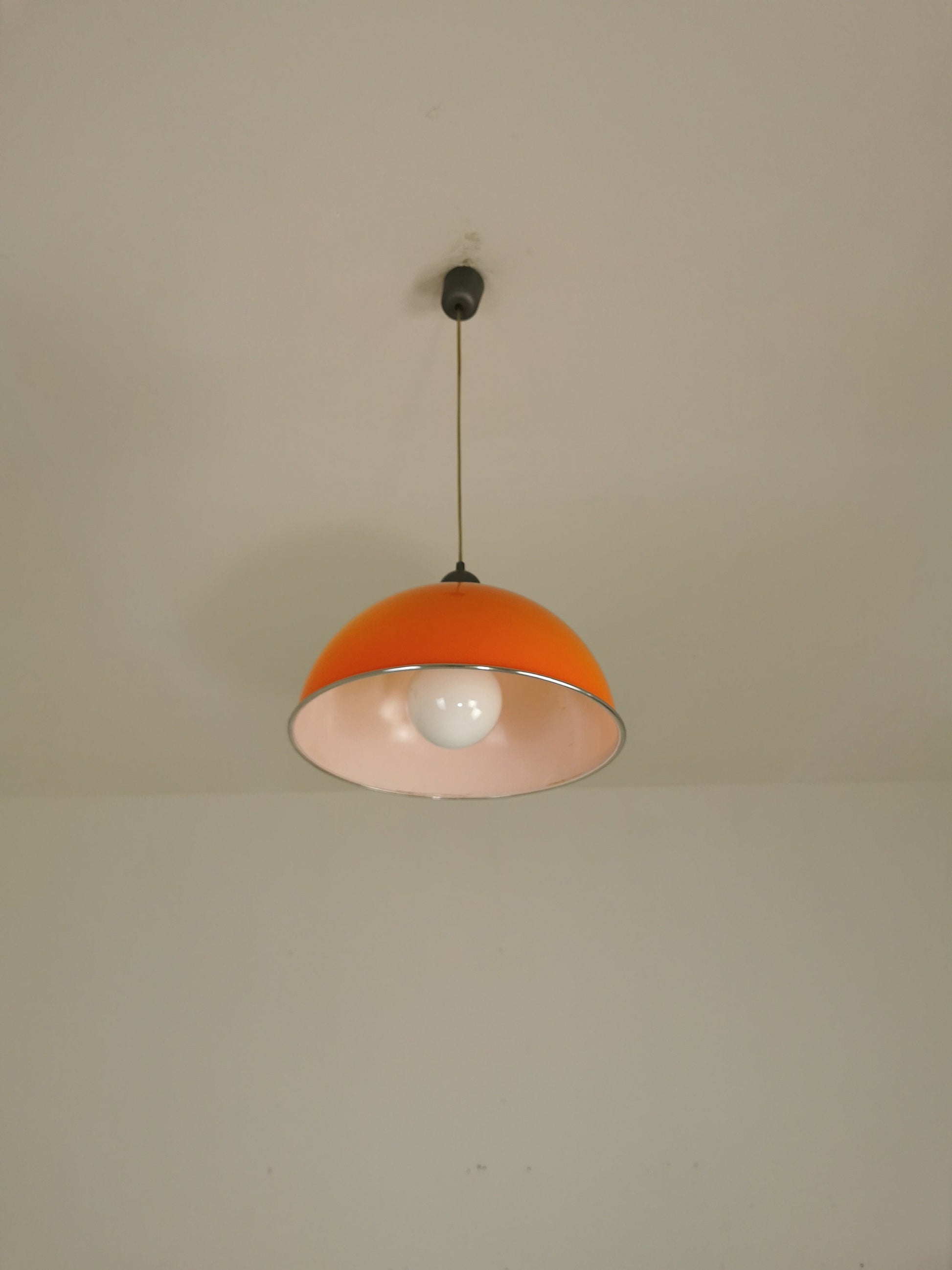 Vintage \Space Age Orange hanging lamp 1970.