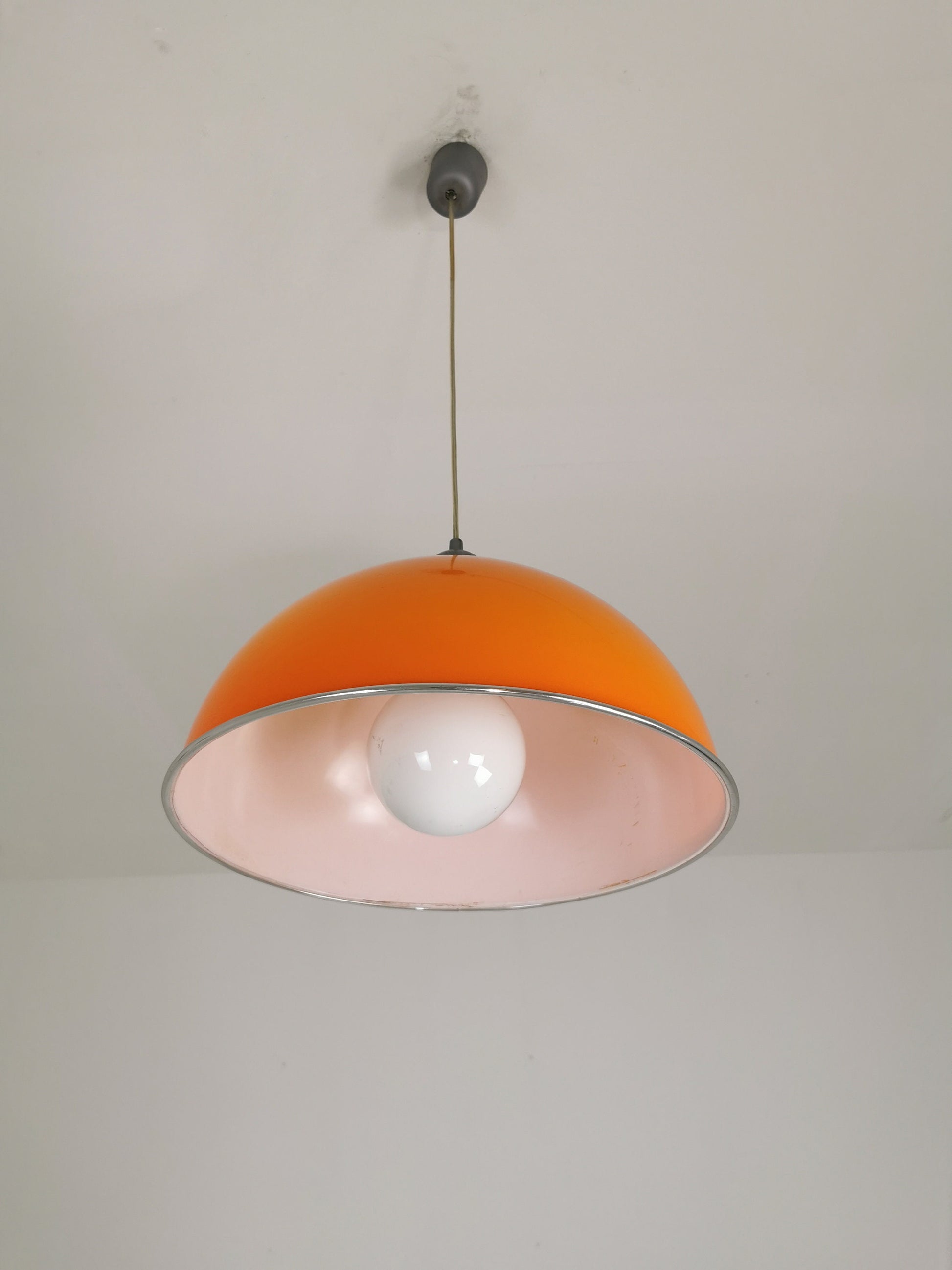 Vintage \Space Age Orange hanging lamp 1970.