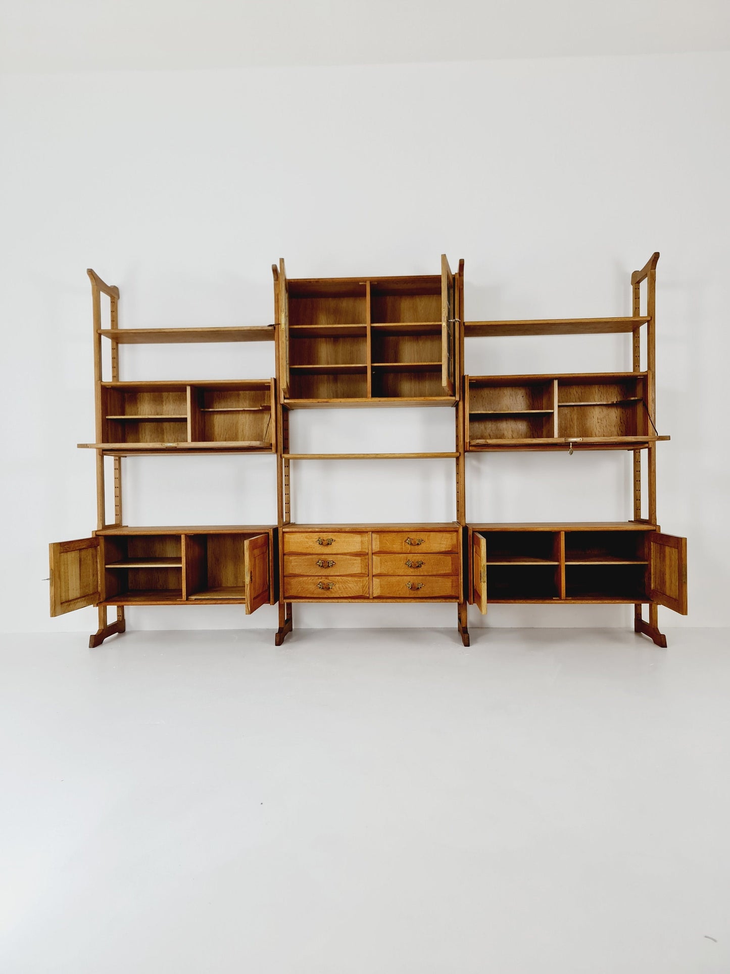 Danish solid oak room divider modular vintage library bookcase shelf-system by Henning Kjærnulf, Denmark, 1960s