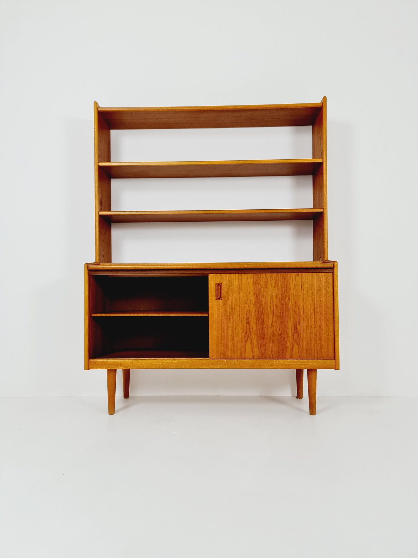 Danish freestanding vintage bookshelf system/ book case teak by Bengt Ruda, 1960s