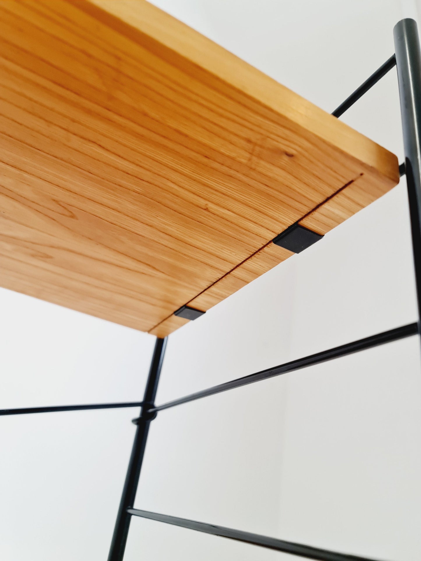 Freestanding string shelf in Red oak from the 50s by WHB Germnay