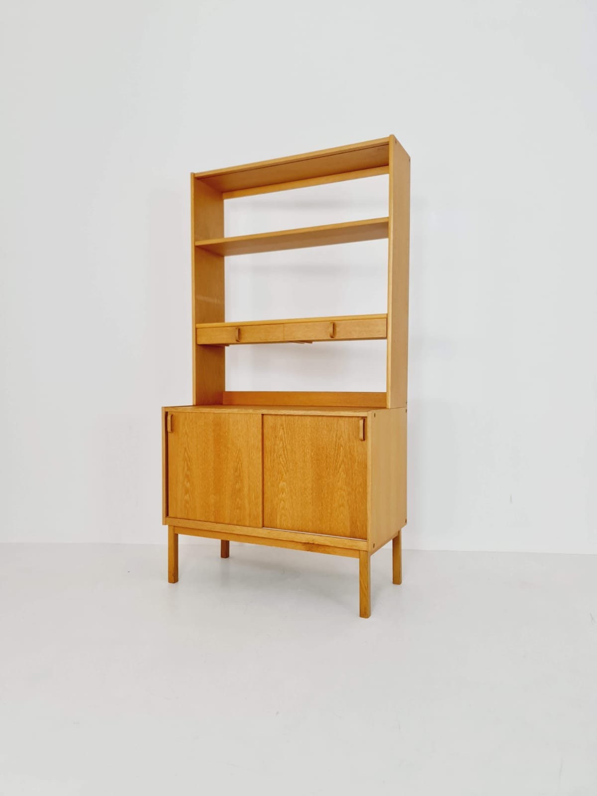 Midcentury Swedish oak bookcase unit By Bertil Fridhagen, Bodafors, 1960s