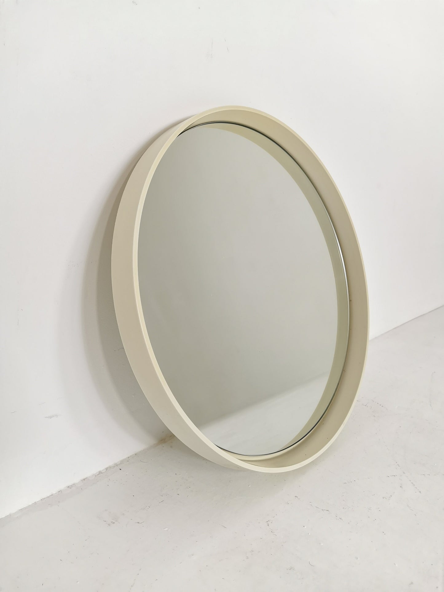 Space Age \Mid-Century Round Mirrror, 1970s
