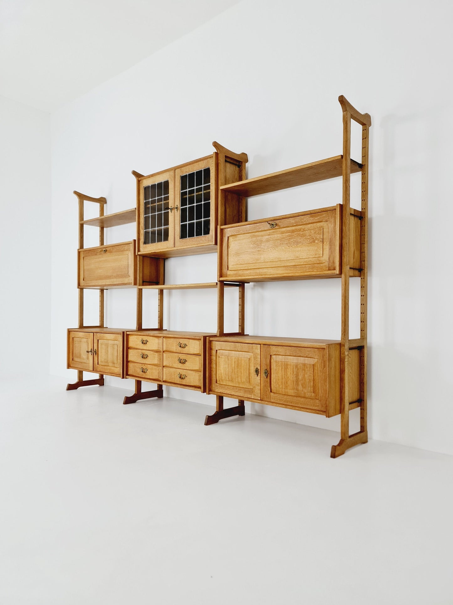Danish solid oak room divider modular vintage library bookcase shelf-system by Henning Kjærnulf, Denmark, 1960s