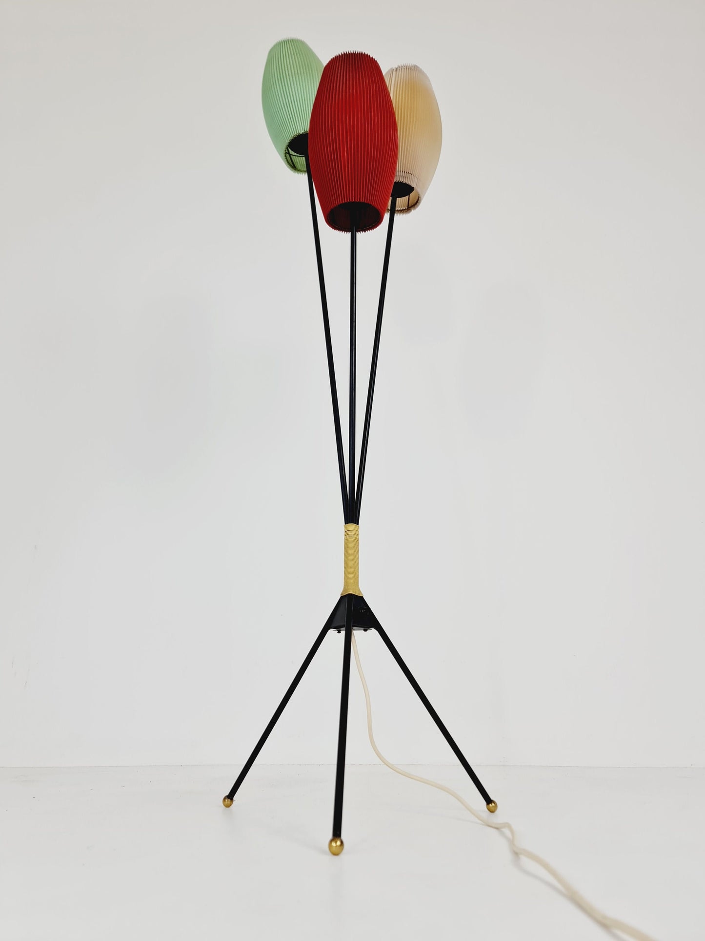 Tripod swedish vintage floor lamp in metal by Möller Armatur Eskilstuna MAE, 1950s