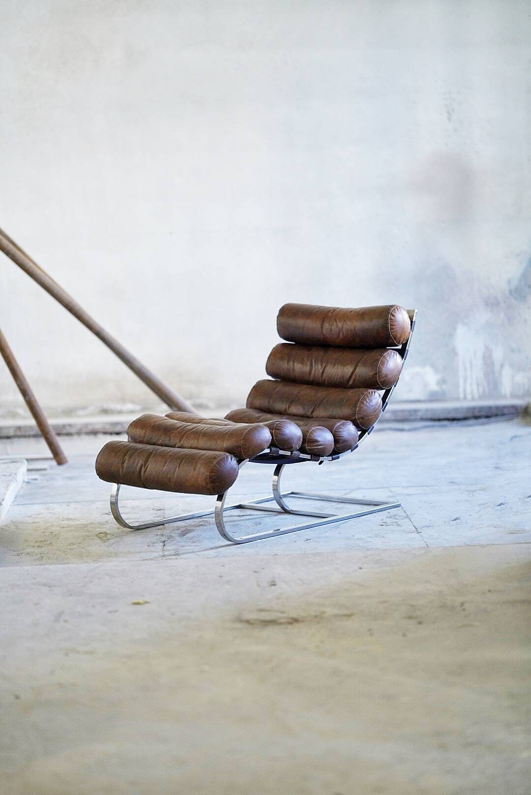 Mid Century Corona Lounge chair Colour leather and chrome, 1980s