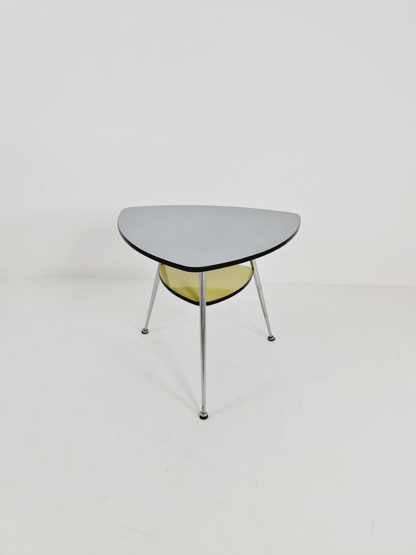 German Mid-Century Tripod Coffee Table by Mauser Werke Waldeck, 1950s