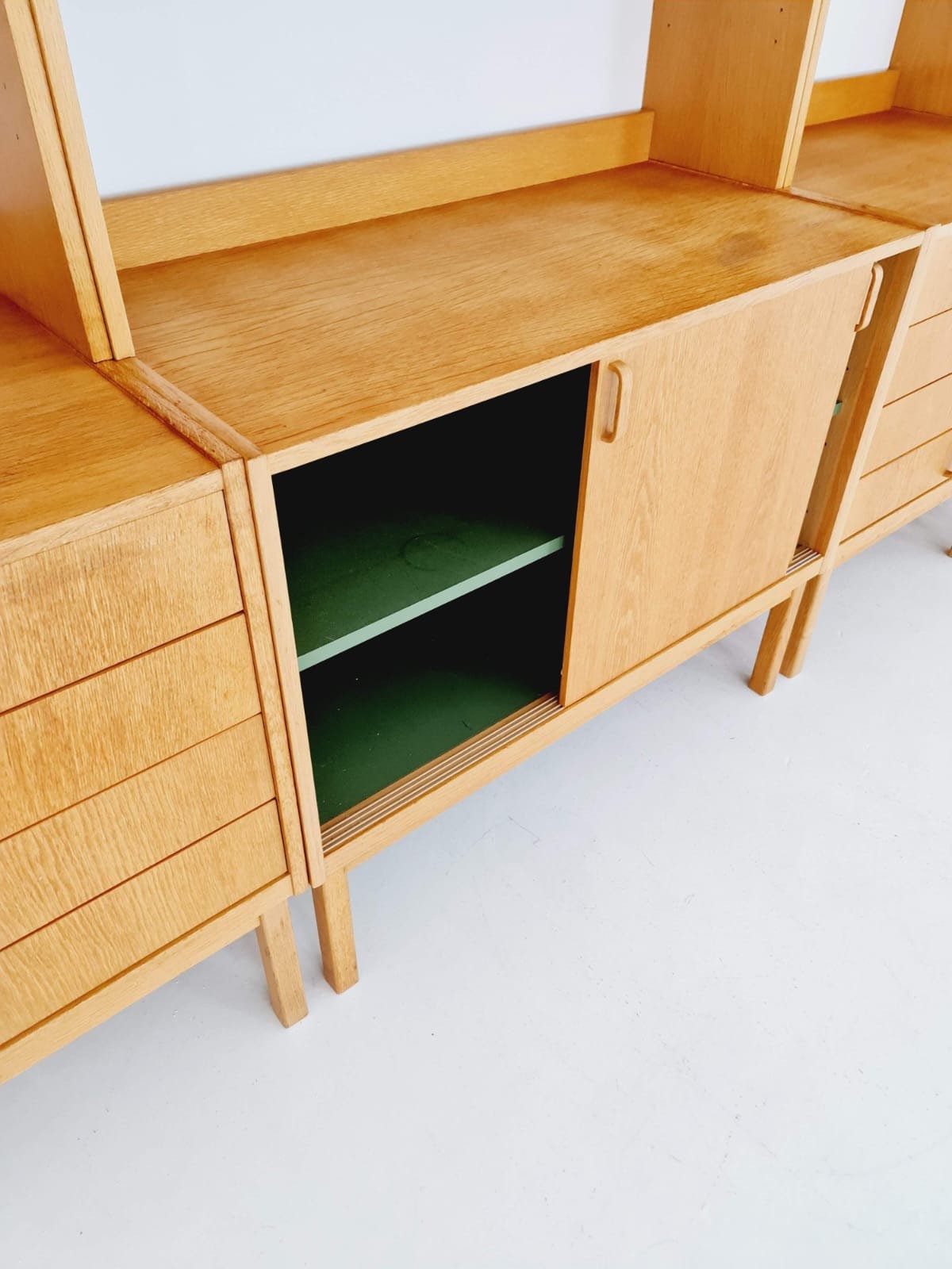 Midcentury Swedish oak bookcase unit By Bertil Fridhagen, Bodafors, 1960s