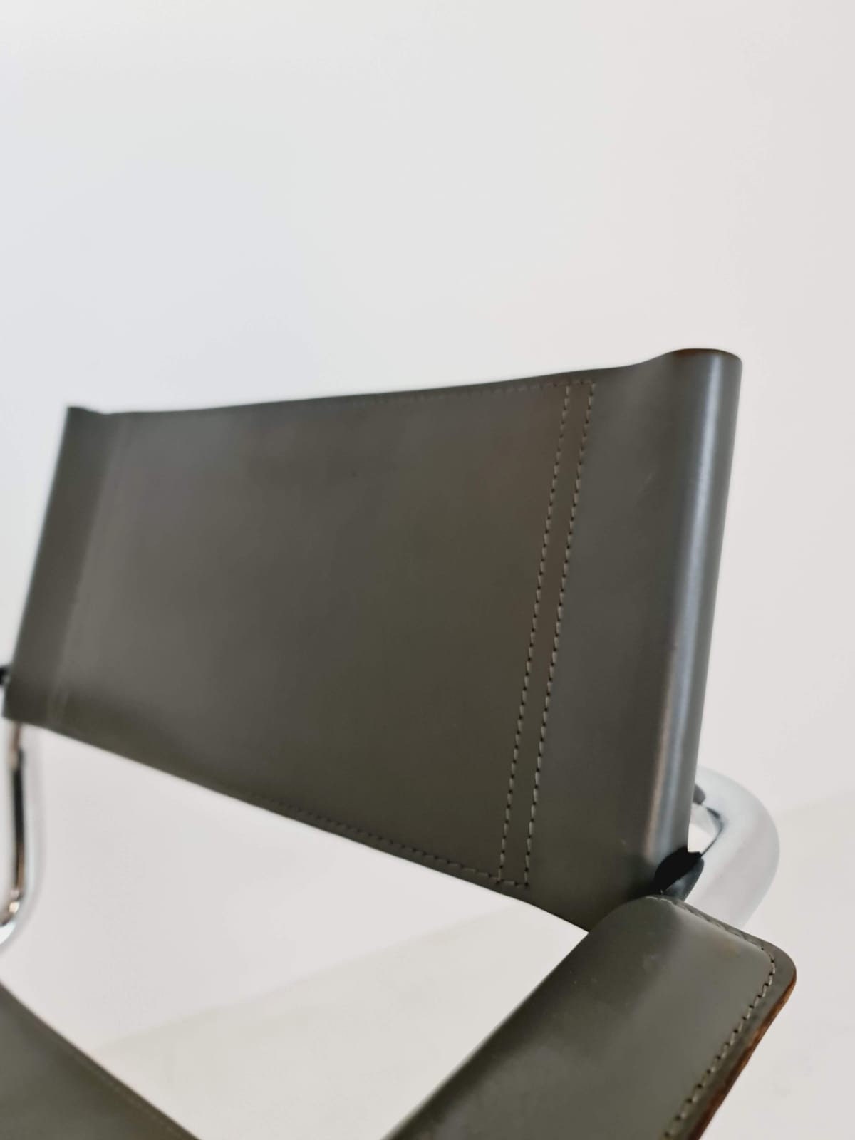 1 of 4 original Model MG5 Centro Studi desk grey leather chair by Mart Stam & Marcel Breuer for Matteo Grassi, 1970s