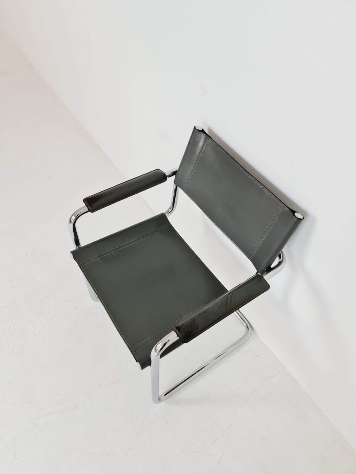 1 of 4 original Model MG5 Centro Studi desk grey leather chair by Mart Stam & Marcel Breuer for Matteo Grassi, 1970s