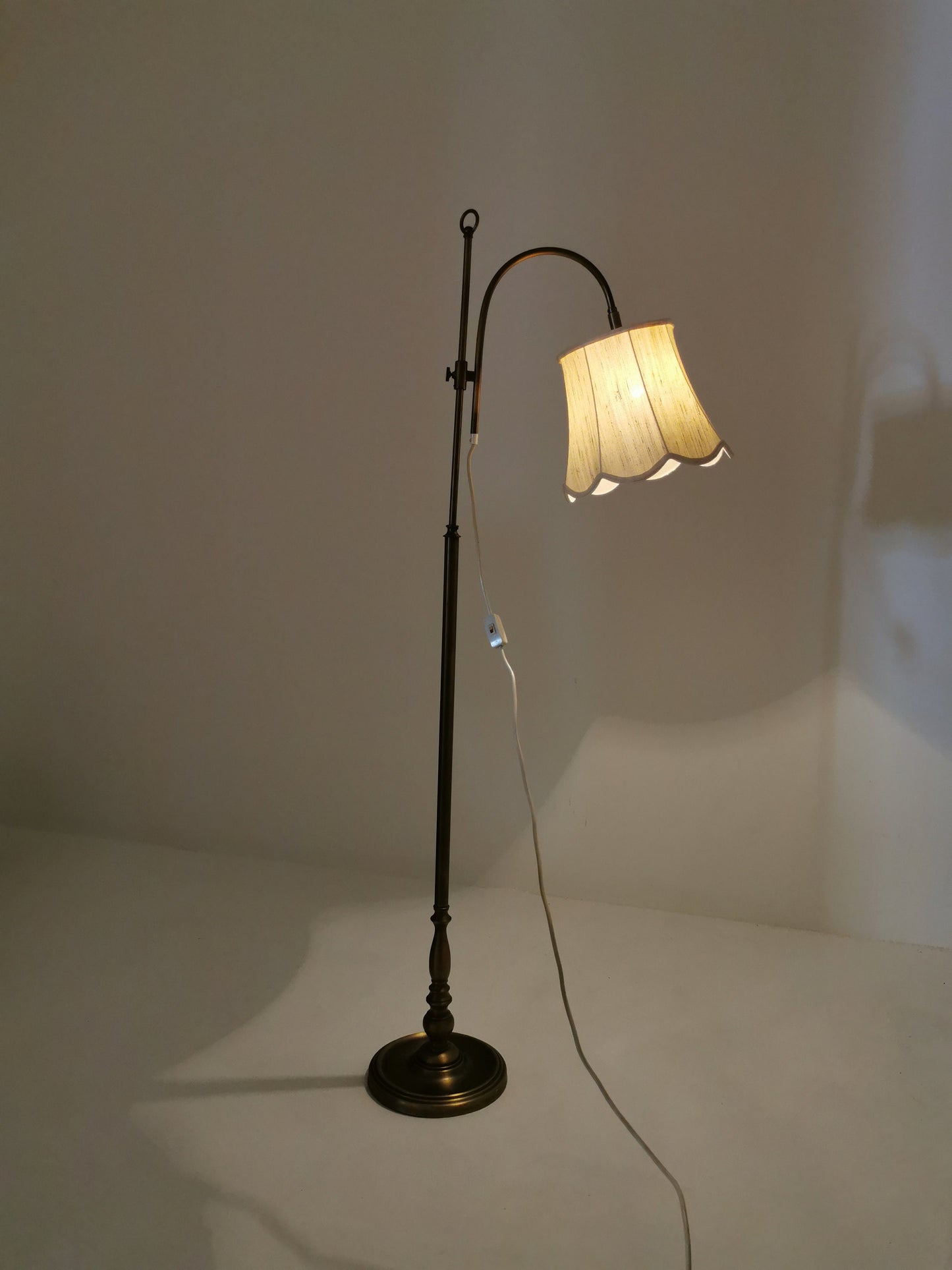 Vintage\Antique Brass Column Floor Lamp, 1930s