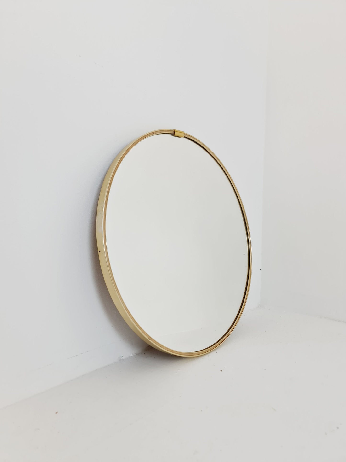 Mid Century round Brass mirror from the 60s