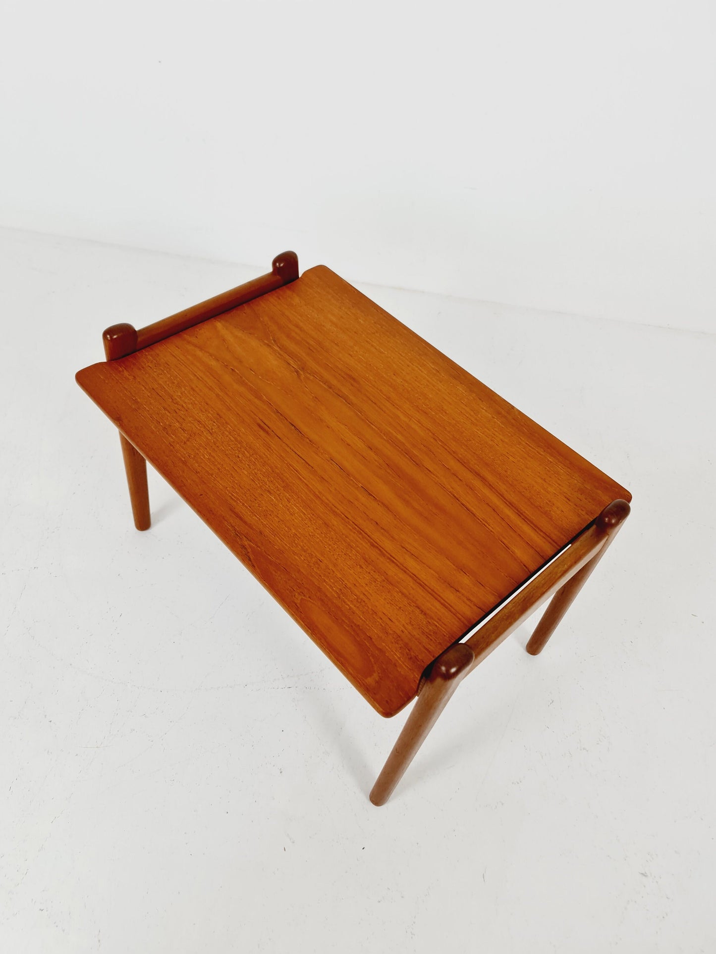 Norwegian vintage side table model vanet by Frederik Kayser, Norway, 1950s