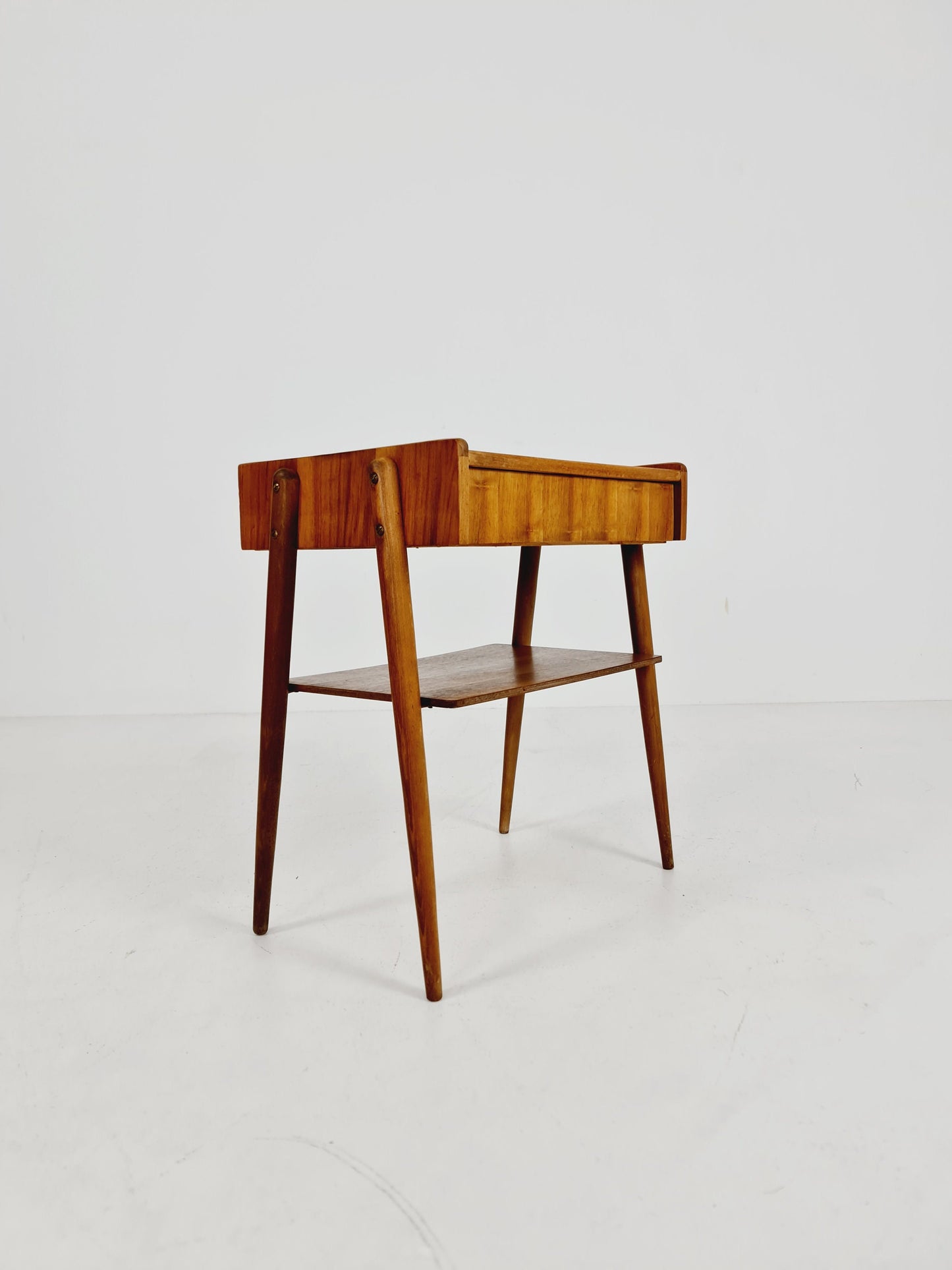 Midcentury Carlstrom & Co teak vintage side table/ bedside table/ night stand, 1960s