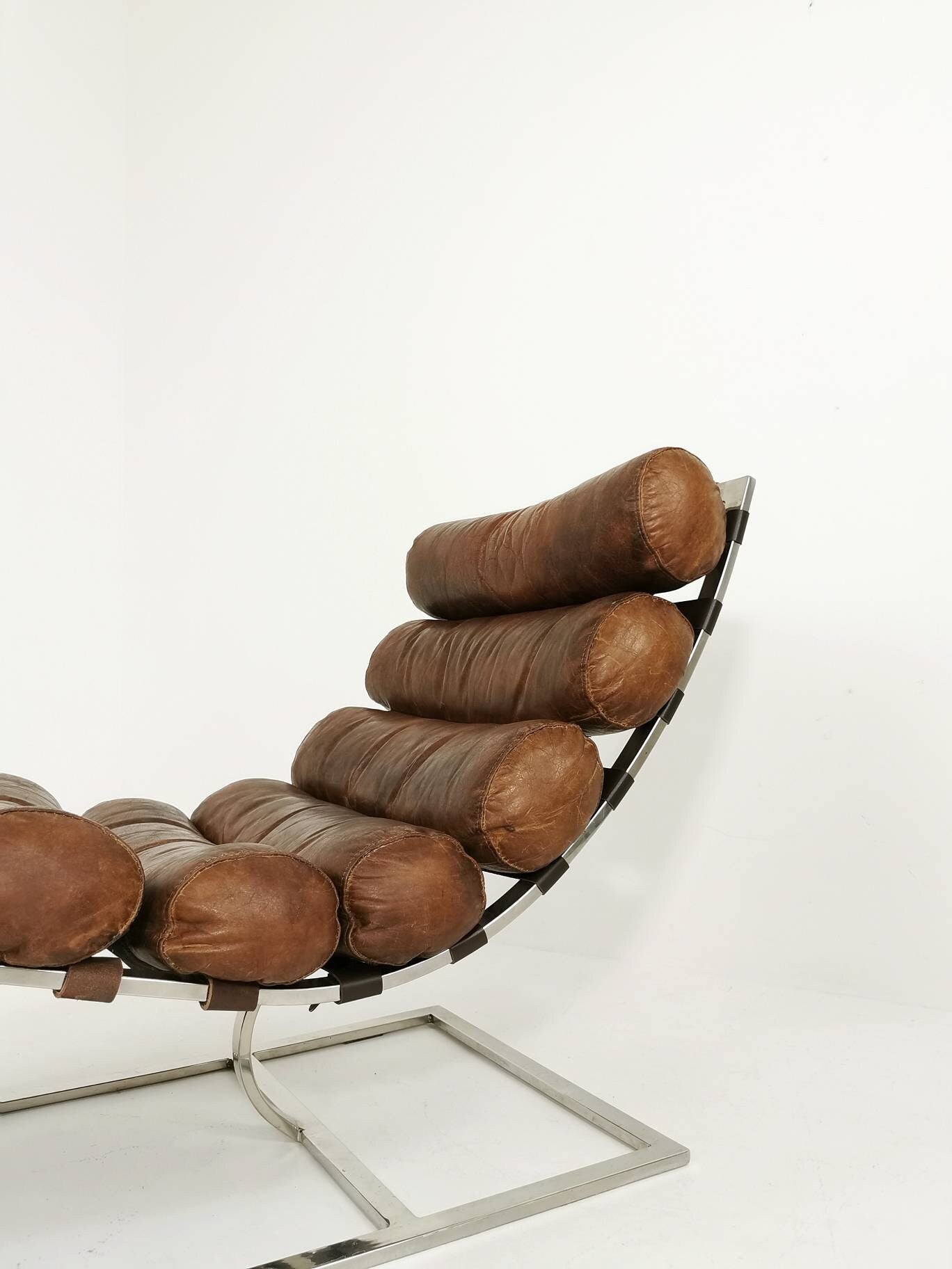 Mid Century Corona Lounge chair Colour leather and chrome, 1980s