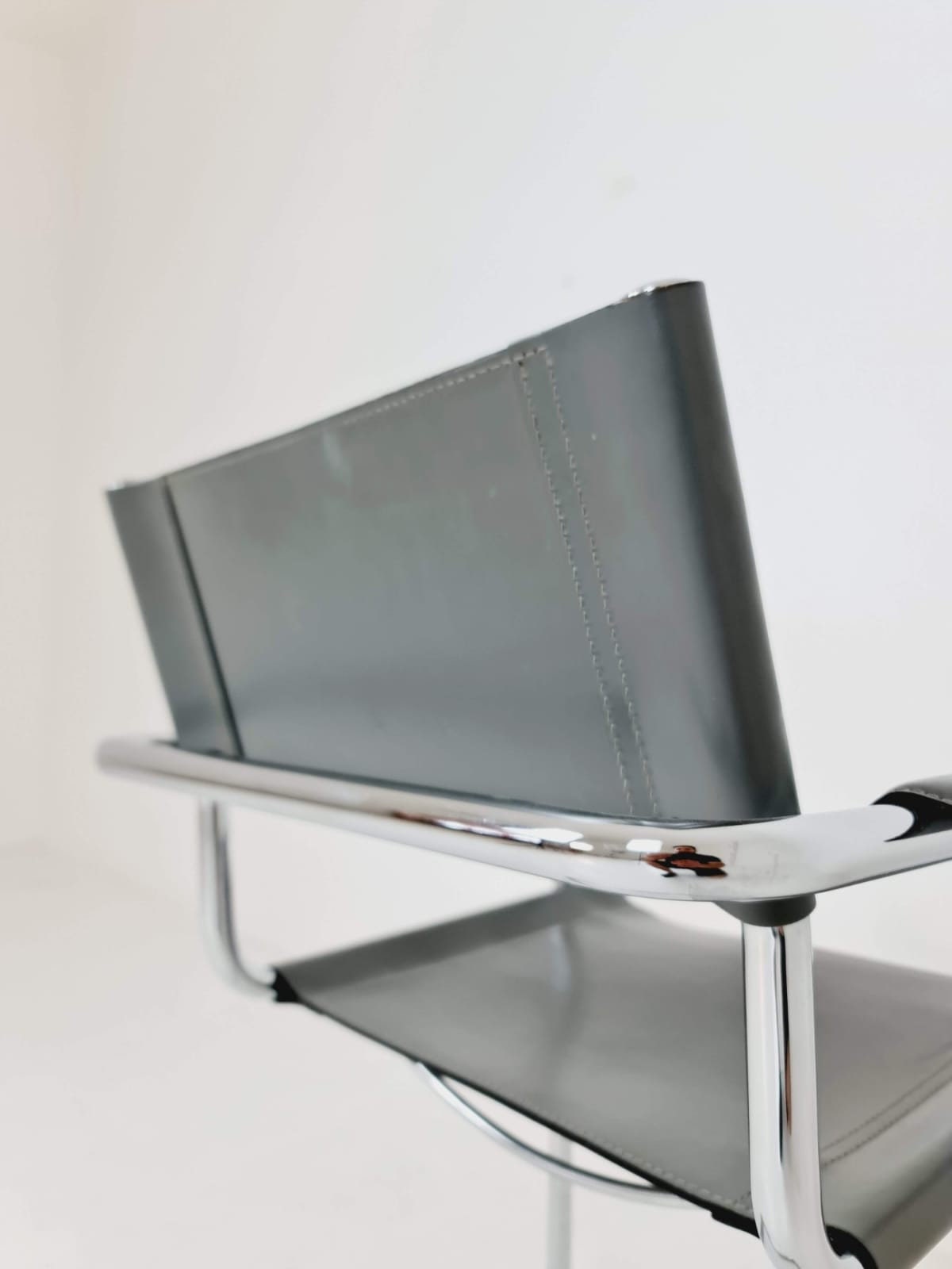 1 of 4 original Model MG5 Centro Studi desk grey leather chair by Mart Stam & Marcel Breuer for Matteo Grassi, 1970s