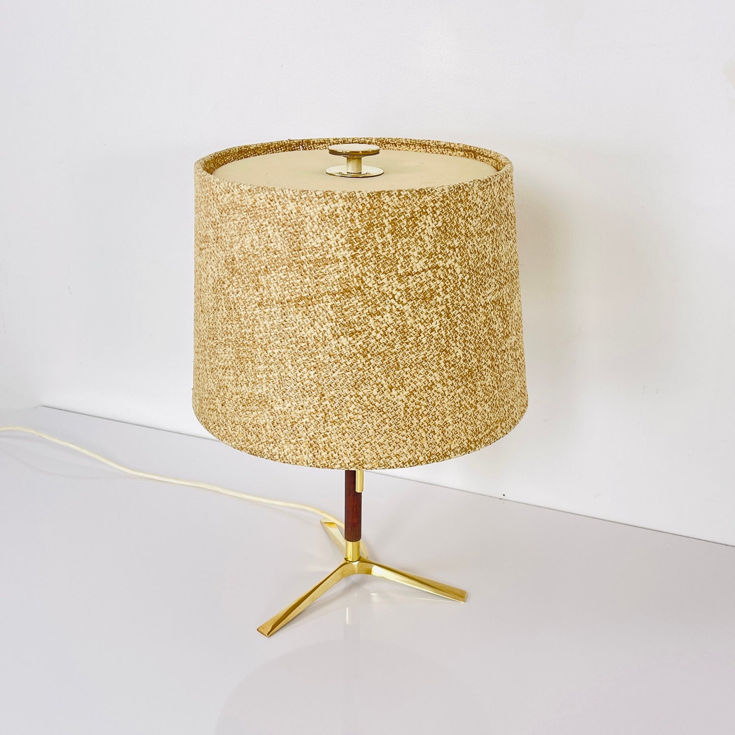 Mid century teak & brass table lamp by Vereinigte Werkstätten München, Germany, 1960s