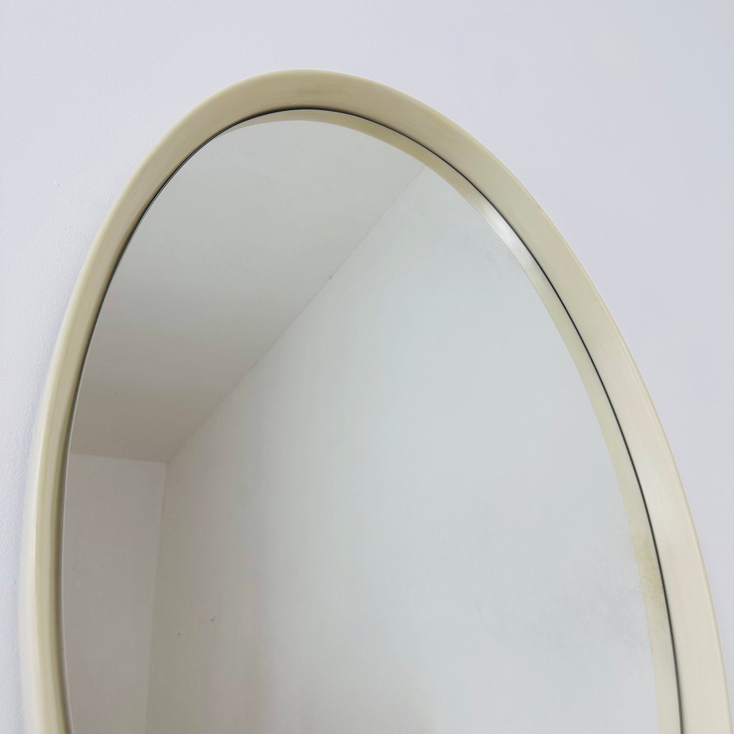 Space Age \Mid-Century Round Mirrror, 1970s