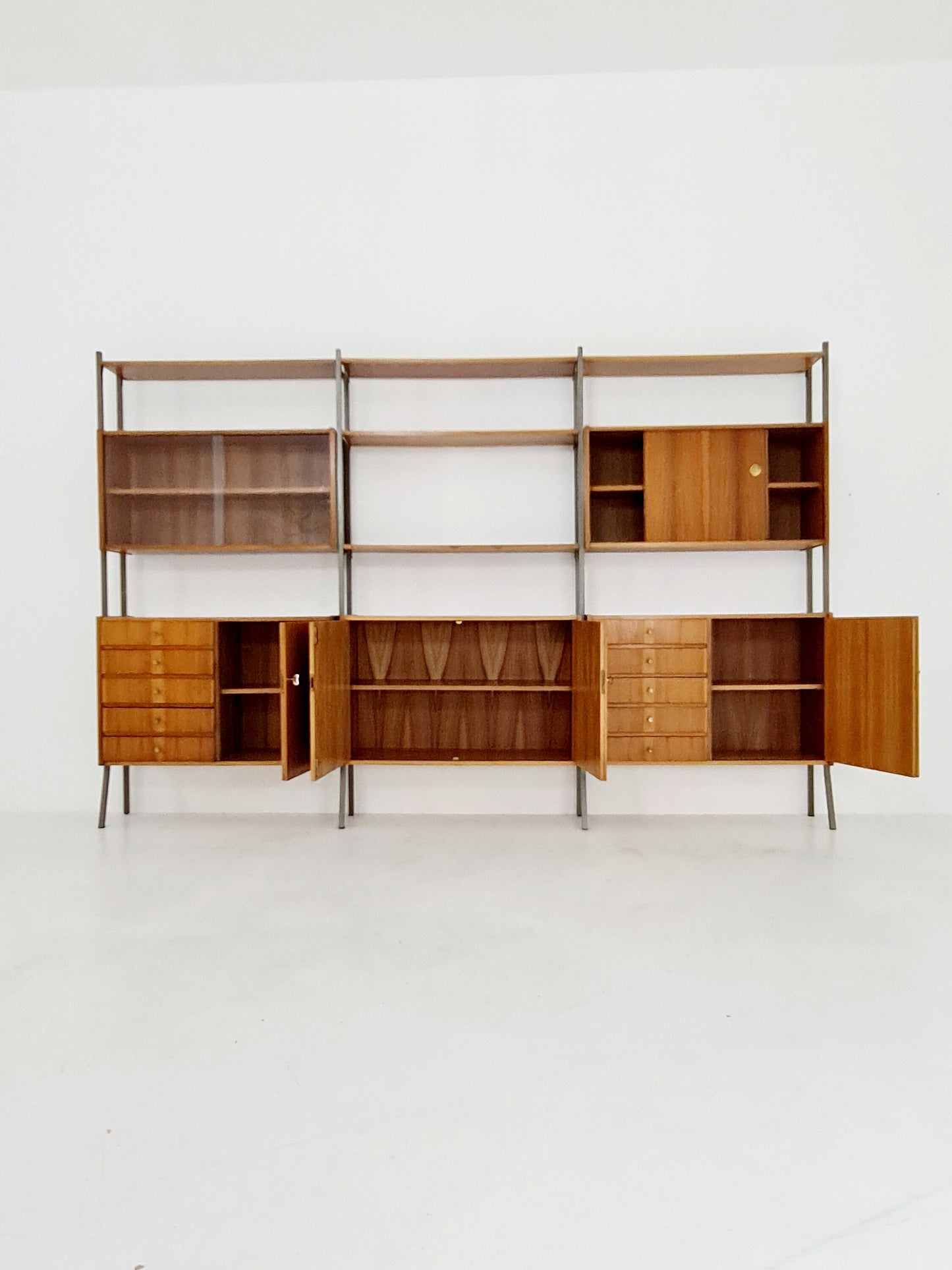 Mid century String shelf-system, bookcase walnut by Werk II Germany, 1950s