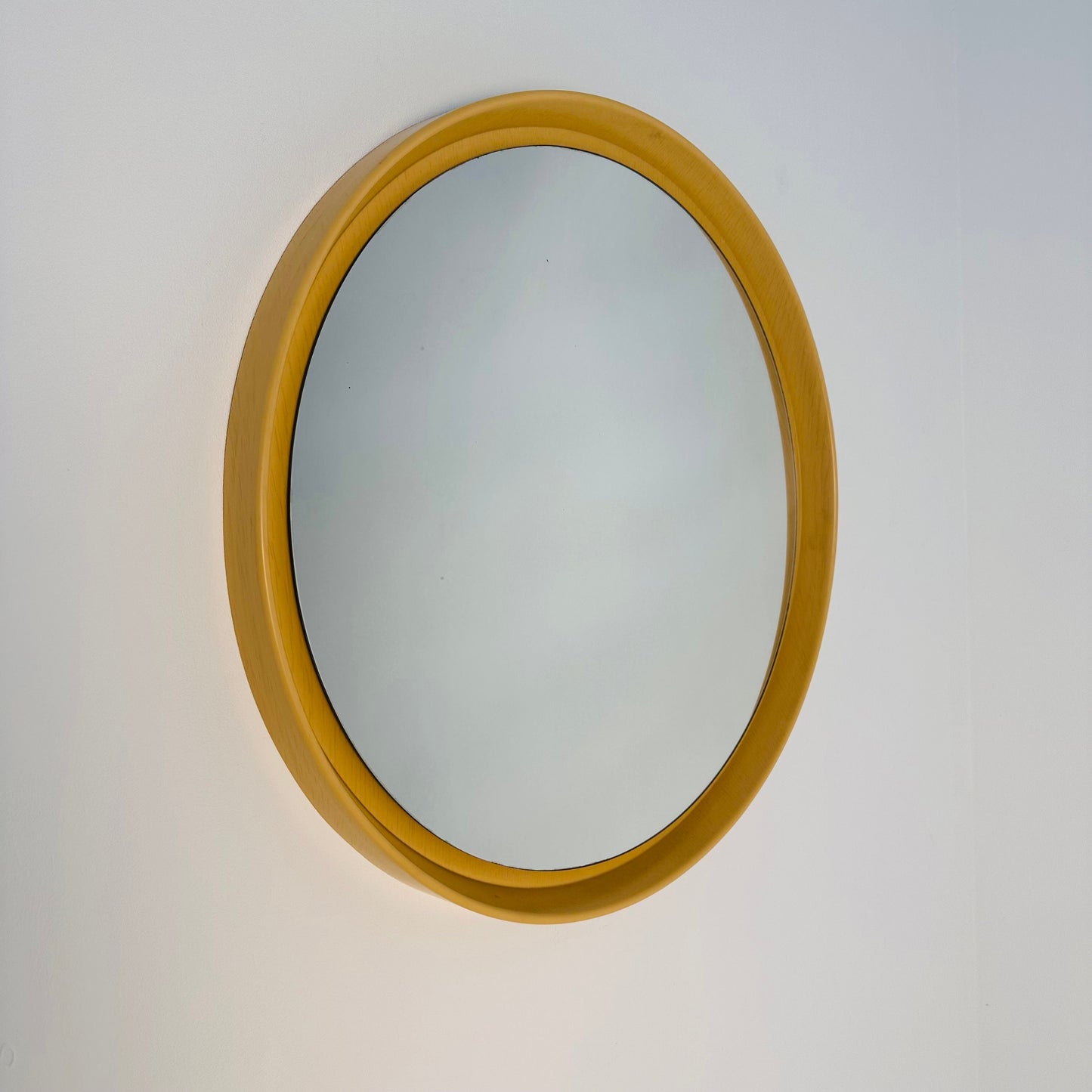 Space Age \Mid-Century Round Mirrror, 1970so