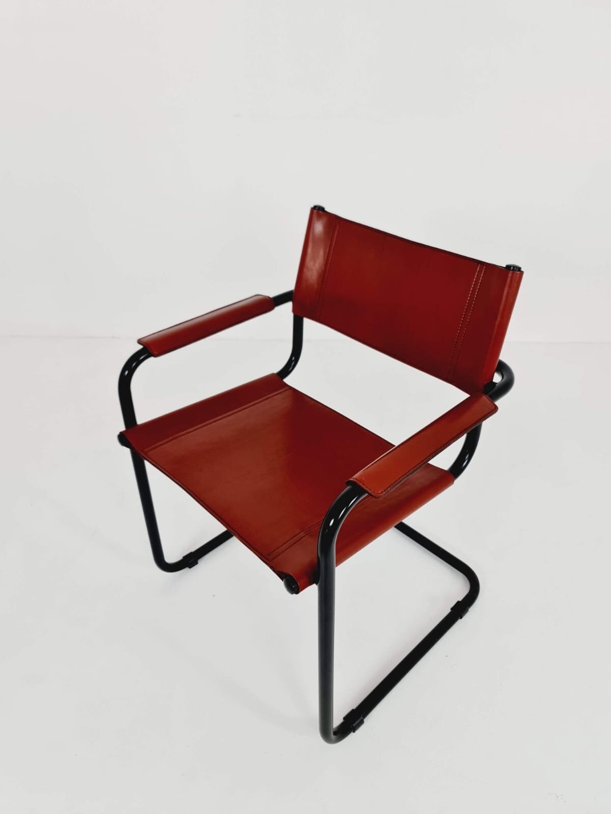 1 of 4 Model MG5 Centro Studio Desk Chairs in Dark Cognac by Mart Stam & Marcel Breuer, 1970s