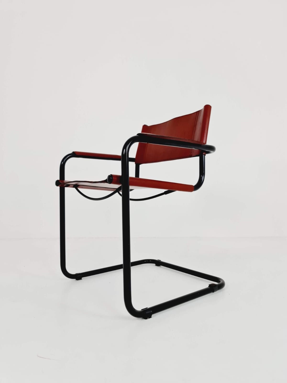 1 of 4 Model MG5 Centro Studio Desk Chairs in Dark Cognac by Mart Stam & Marcel Breuer, 1970s