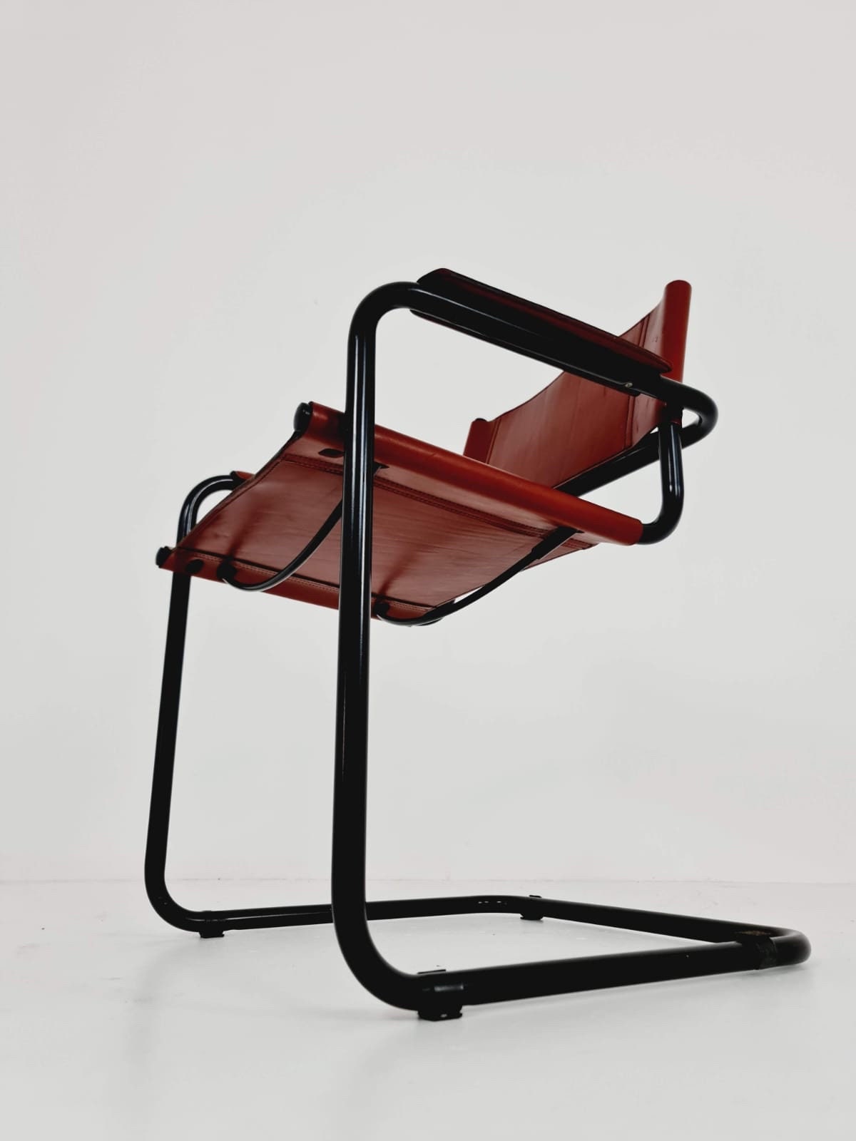 1 of 4 Model MG5 Centro Studio Desk Chairs in Dark Cognac by Mart Stam & Marcel Breuer, 1970s