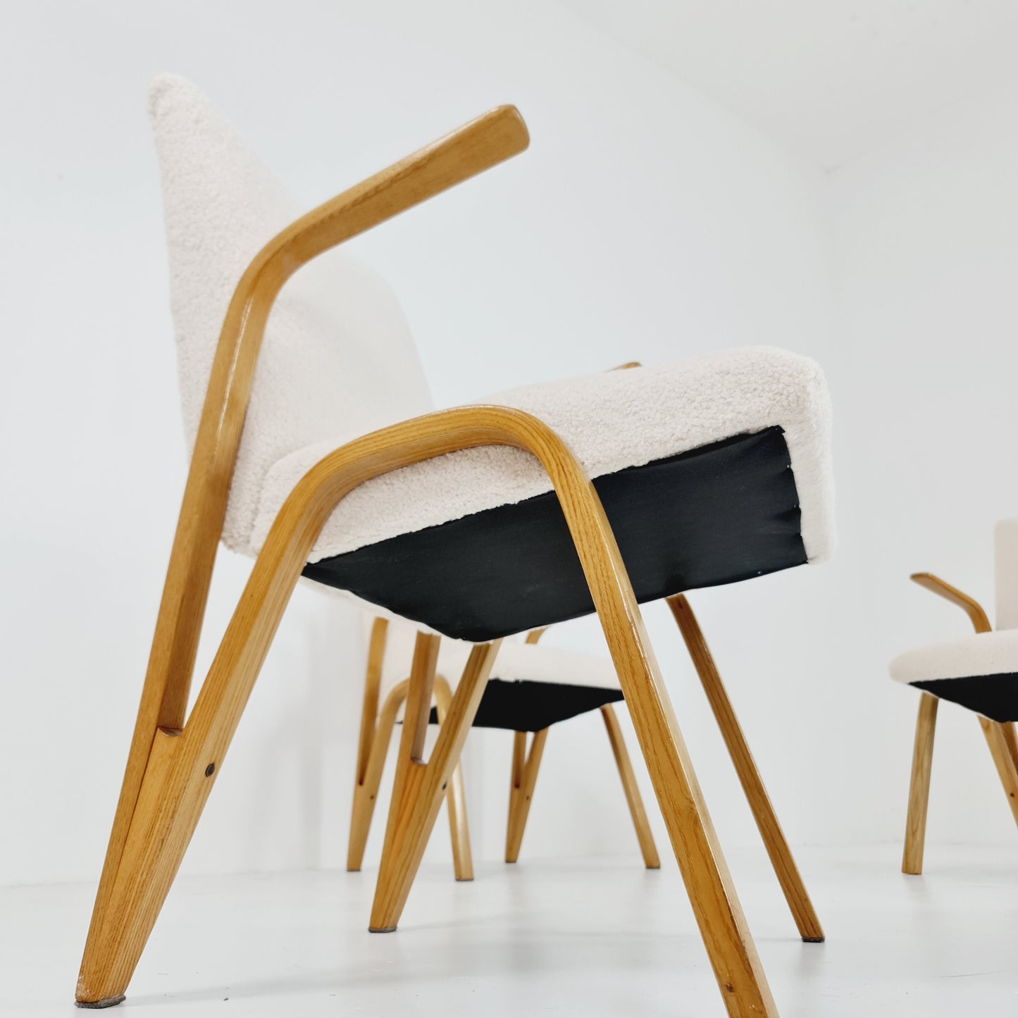 Vintage Concave armchair Set of 4 Teddy fabric by Paul & Arnold Bode for Federholzgesellschaft, 1950s
