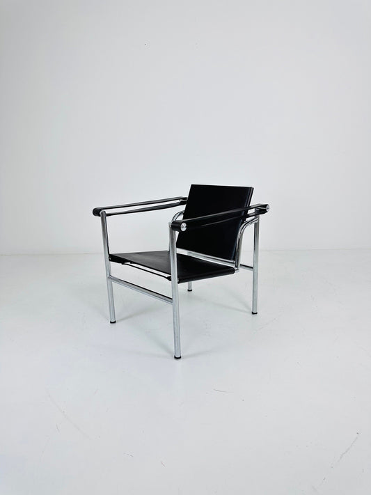 Mid-Century LC1 armchair by Le Corbusier 1980s