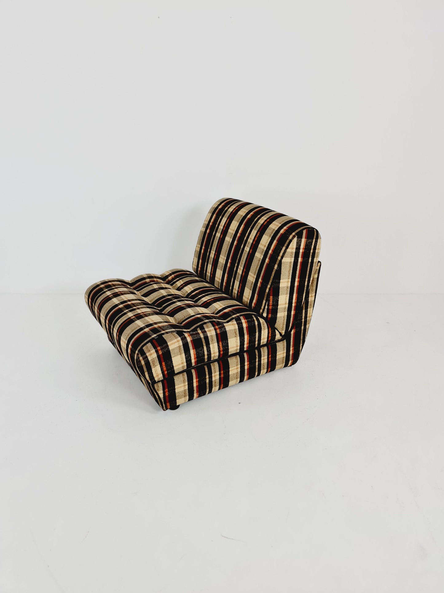 German space age singel couch extendable to bed, 1970s